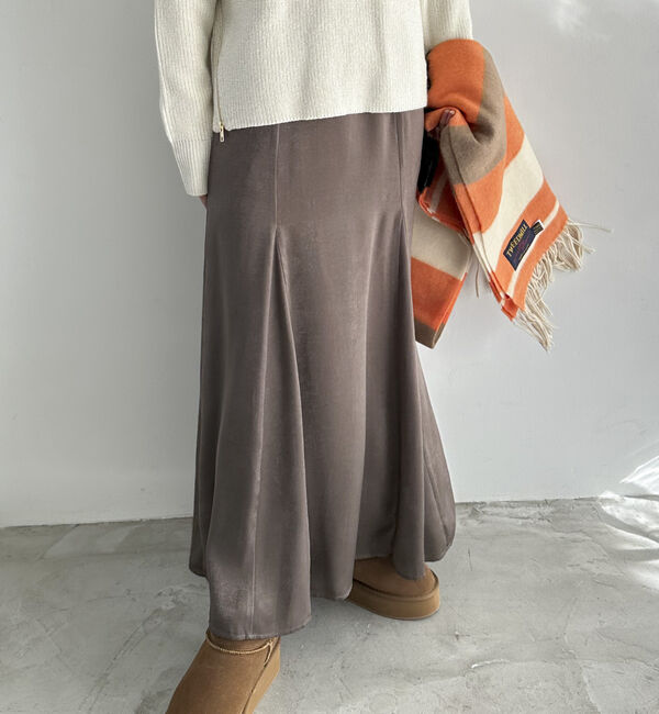 Doux archives「ワッシャーピーチサテンスカート」|スカート|CHARCOAL GRAY