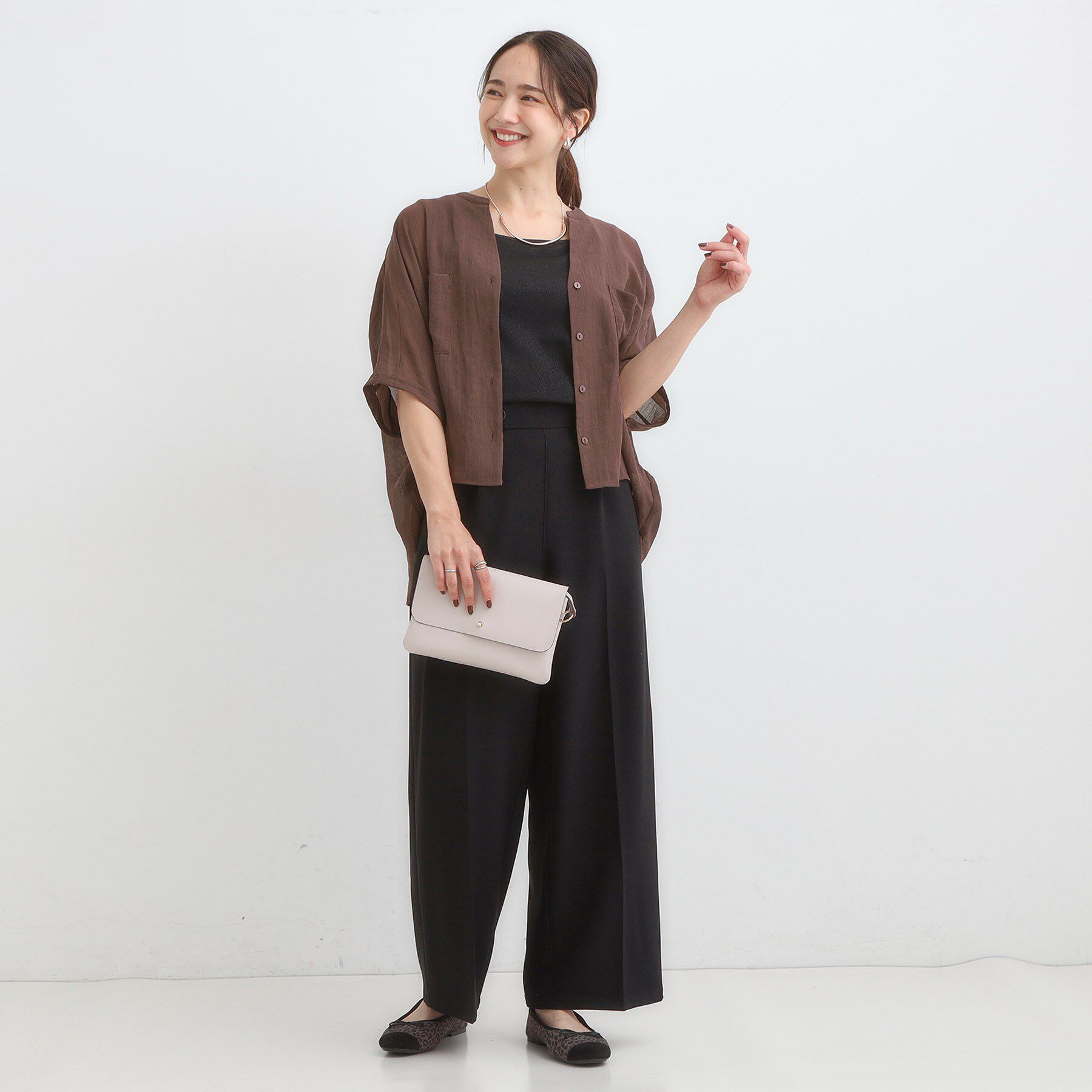 SHOO･LA･RUE「程よいシアー感 ポケットドルマン5分袖シャツ」|シャツ・ブラウス|