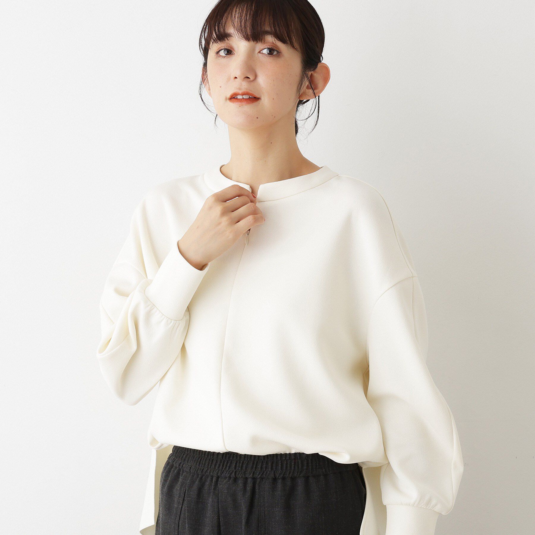 Dessin「【セットアップ可/洗える】ドライタッチジョーゼットジップブラウス」|シャツ・ブラウス|