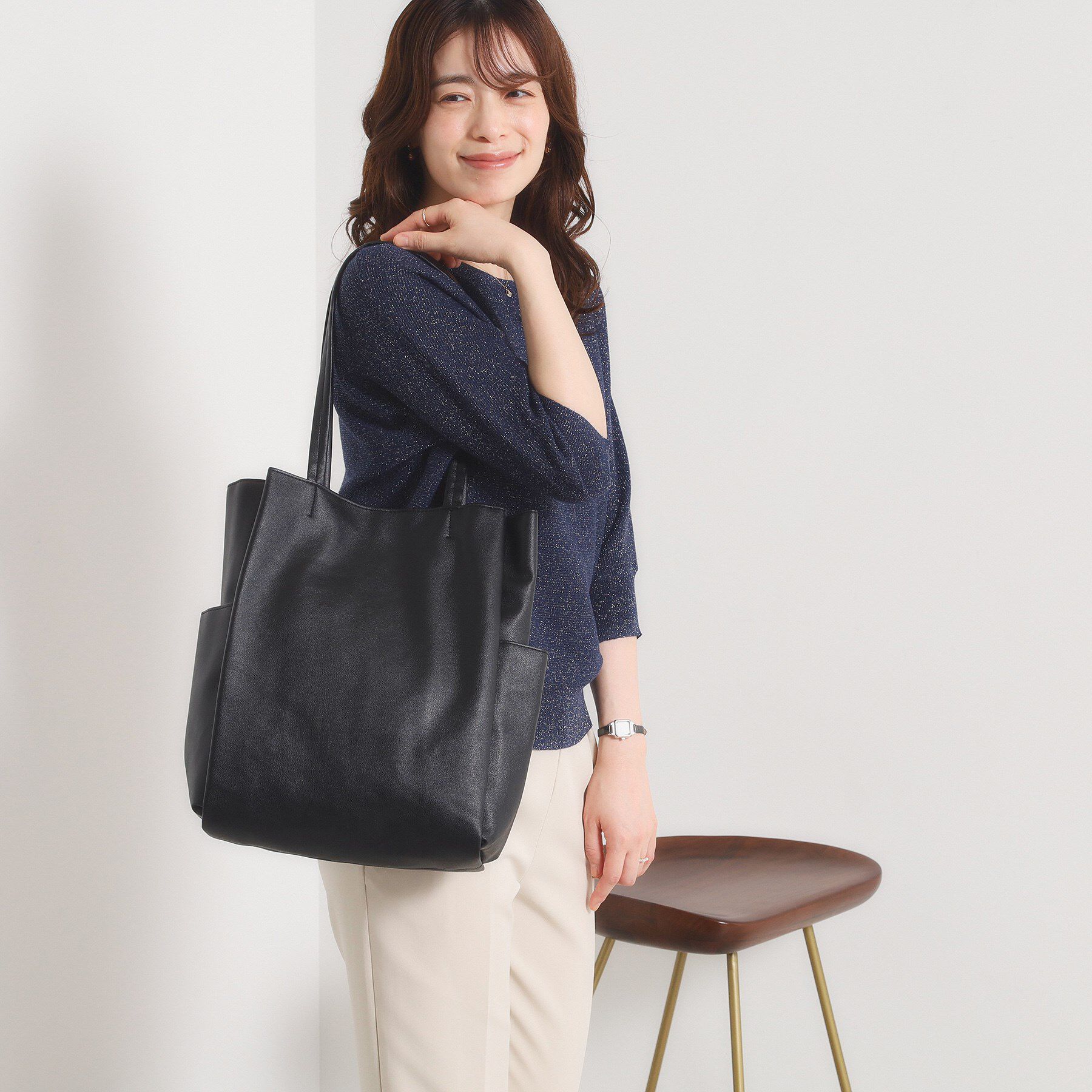 ITS&rsquo;DEMO「【A4対応／8色】収納上手になれるトート」|トートバッグ|