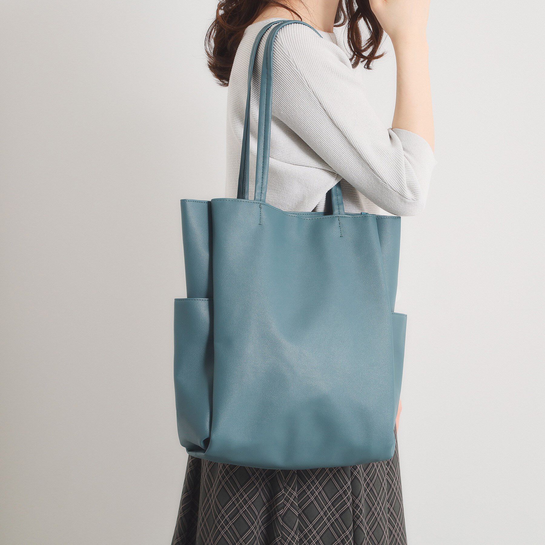 ITS&rsquo;DEMO「【A4対応／8色】収納上手になれるトート」|トートバッグ|ブルー(092)