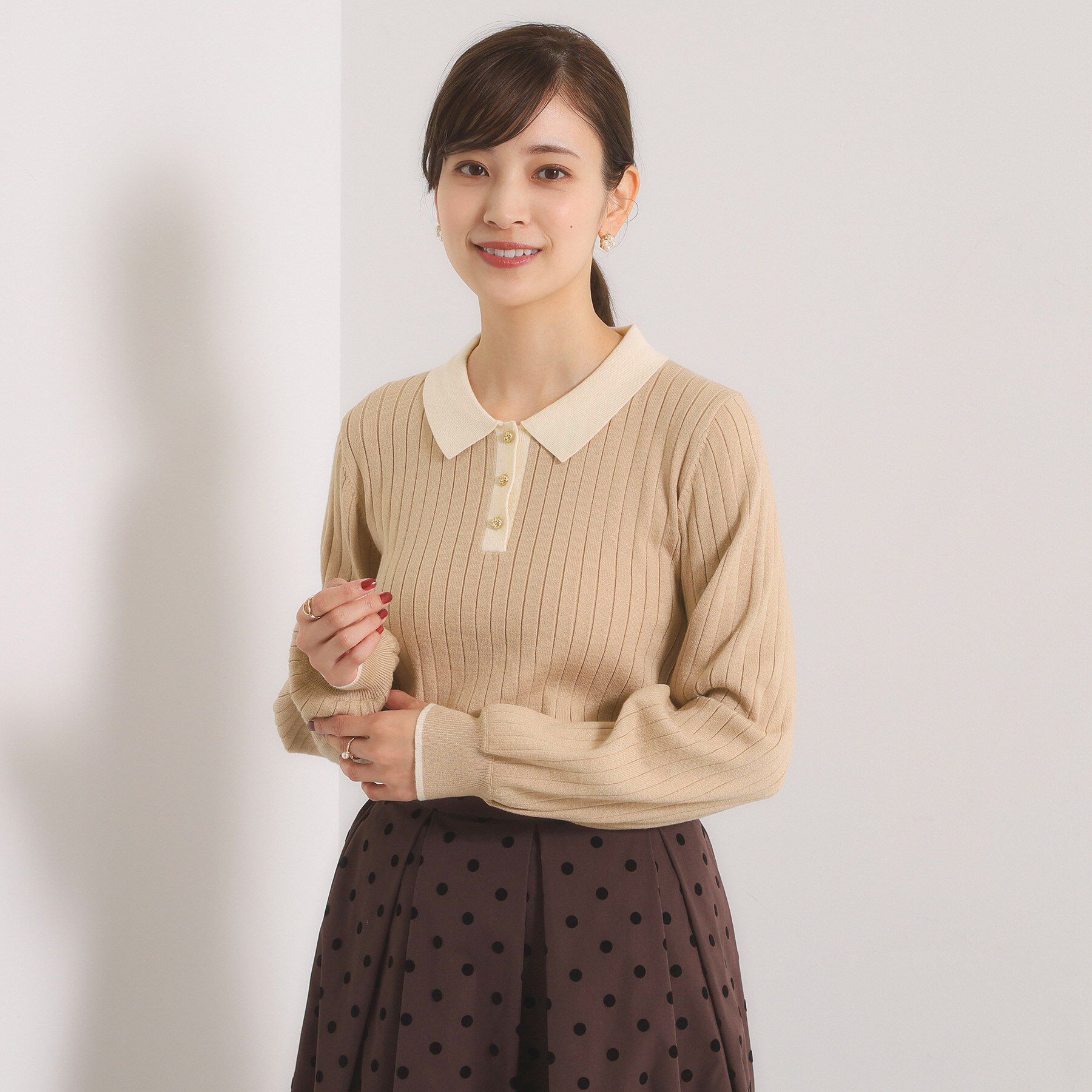 ITS&rsquo;DEMO「【手洗い可】配色ポロ襟リブニット」|ニット・セーター|ベージュ(052)