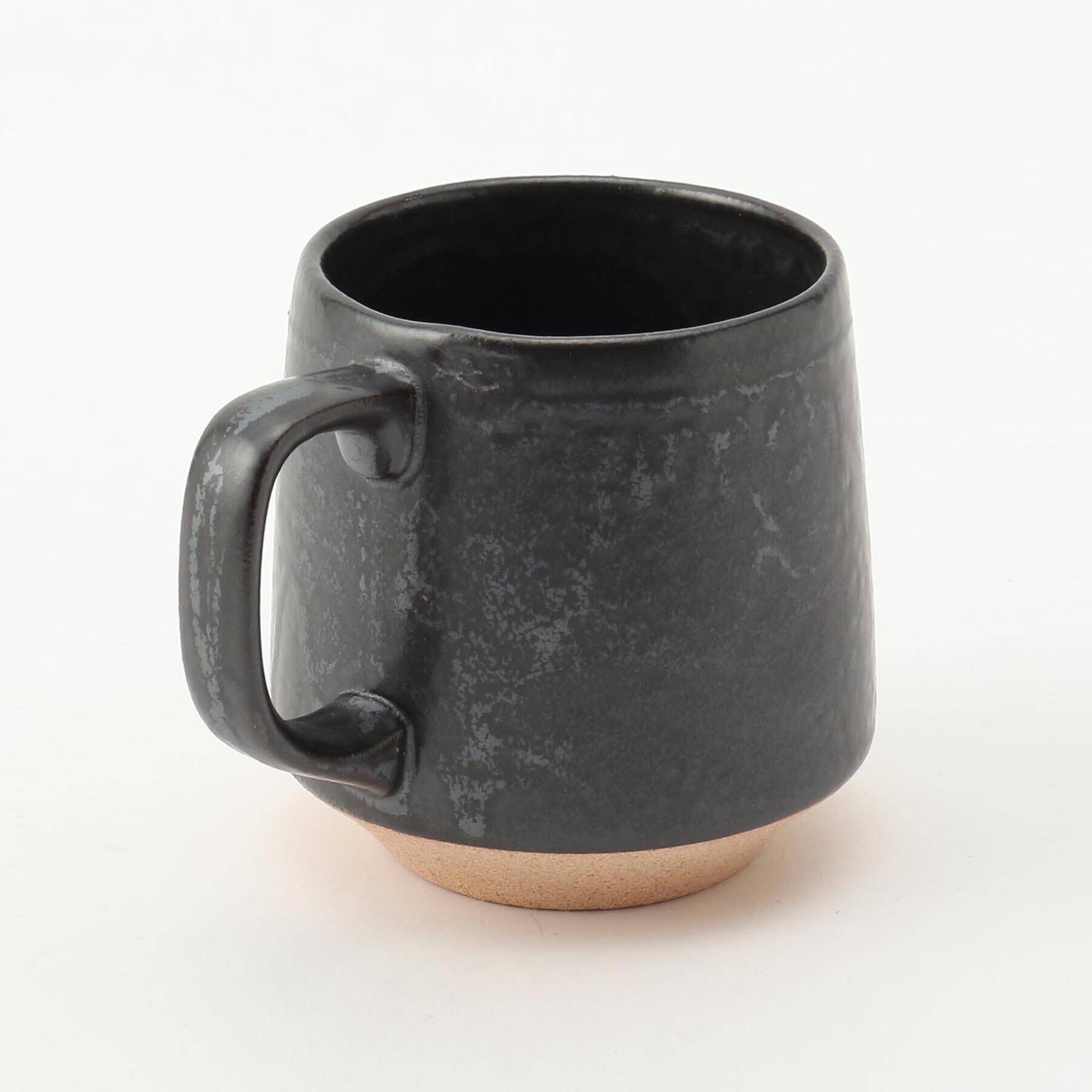 212 KITCHEN STORE「美濃焼 赤土マグカップ  黒 ＜ハレとケ＞」|グラス・マグカップ|