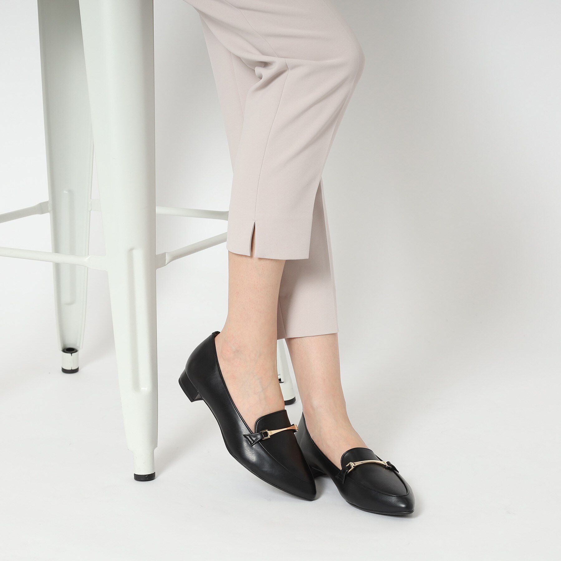 ESPERANZA「ビット付きポインテッドトゥローファーパンプス」|パンプス|