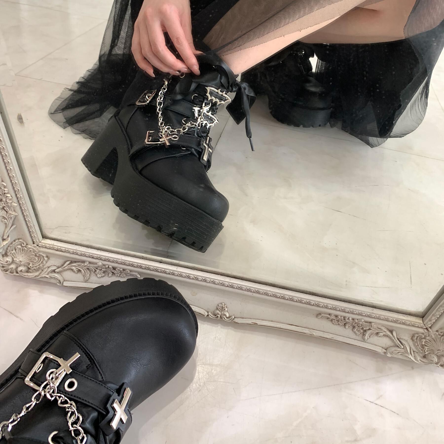 csT&P「厚底&times;コウモリ&times;十字架スニーカー」|ショートブーツ|ブラック(019)