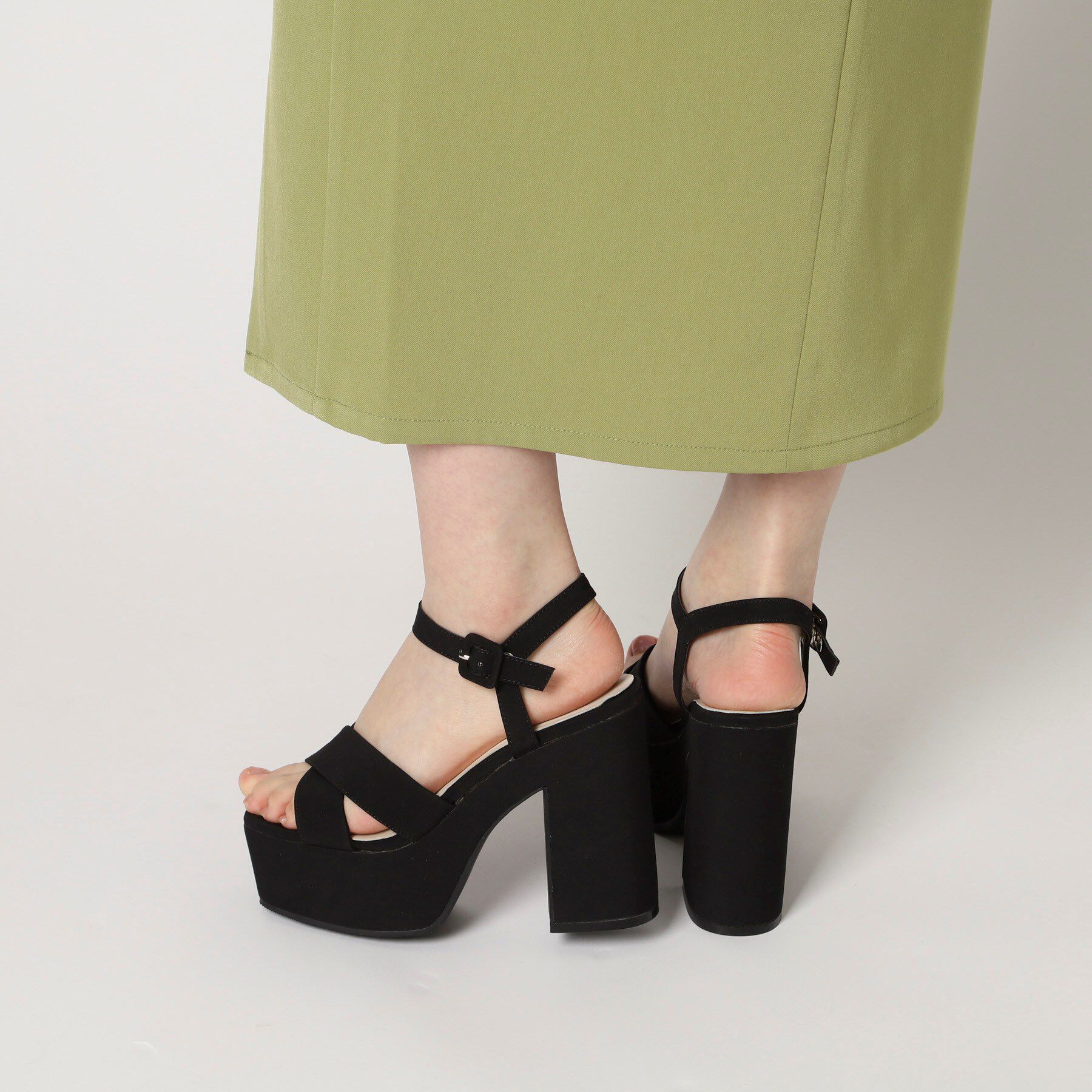 ESPERANZA「◆【ラク盛り／サンダル】リピーター続出／脚長美脚　ラク盛り厚底サンダル　24年Ver」|サンダル|