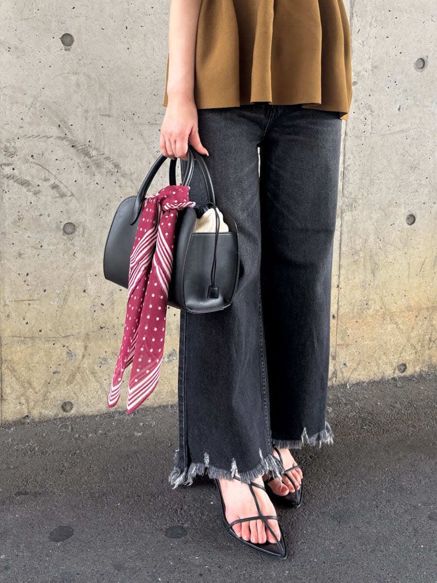 Mila Owen「裾フリンジクロップドフレアデニムパンツ」|デニム|