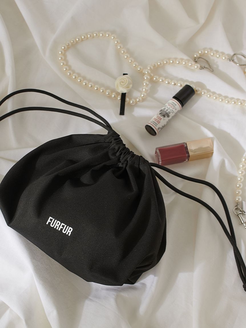 FURFUR「【WEB限定カラー】ロゴプリント巾着ポーチ」|ポーチ|BLK