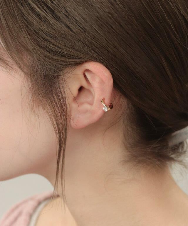 NOIR DE POUPEE「Bubbloop ひねりデザインストーンイヤリング　ノンホールピアス」|イヤリング|