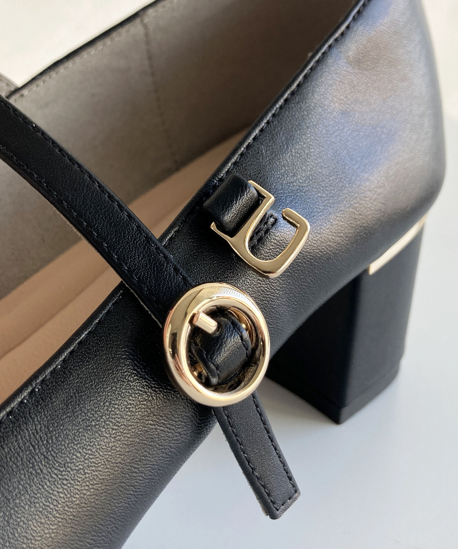 WA Oriental TRaffic「ポインテッドトゥストラップパンプス/52103」|パンプス|