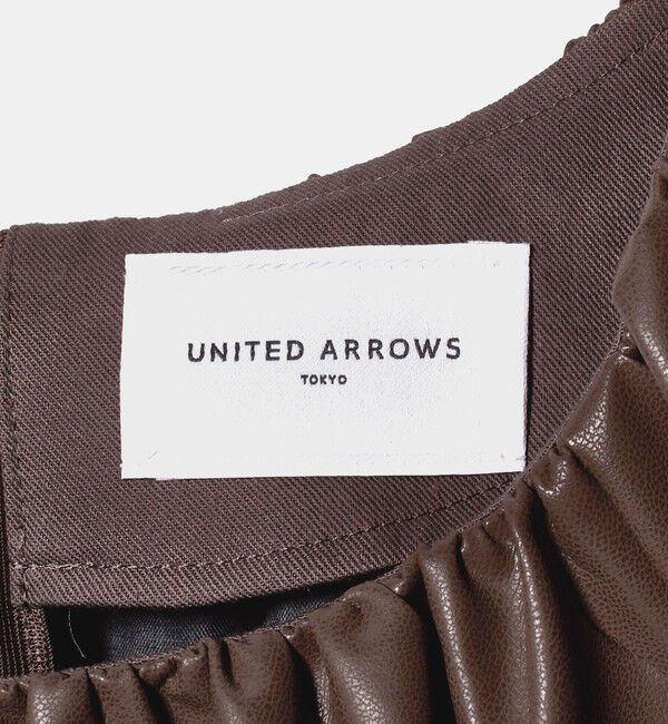 UNITED ARROWS「レザーライク ギャザー ブラウス ウォッシャブル」|シャツ・ブラウス|
