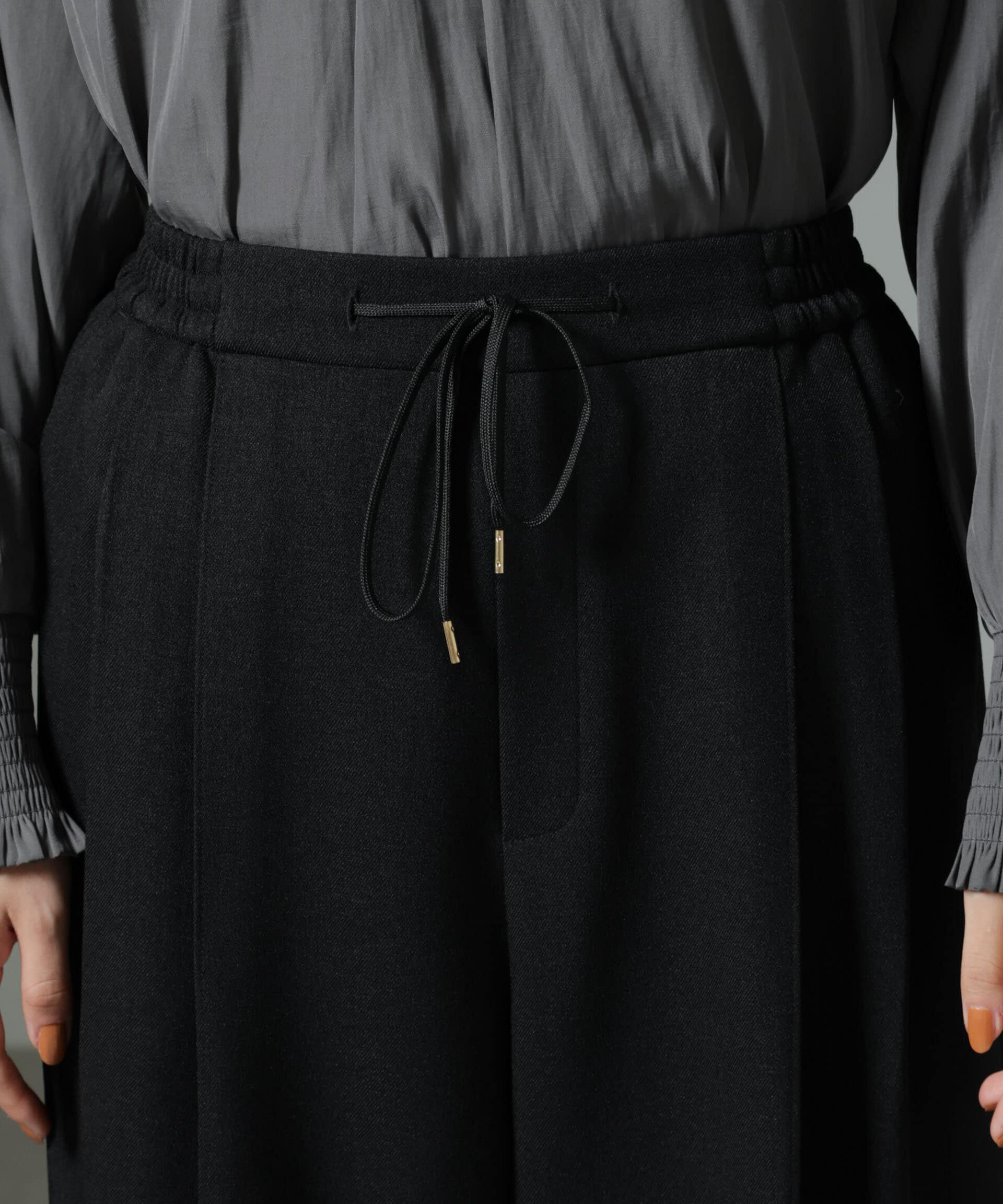 nano･universe「ストレッチサージピンタックイージーワイドパンツ（セットアップ可）」|チノ|