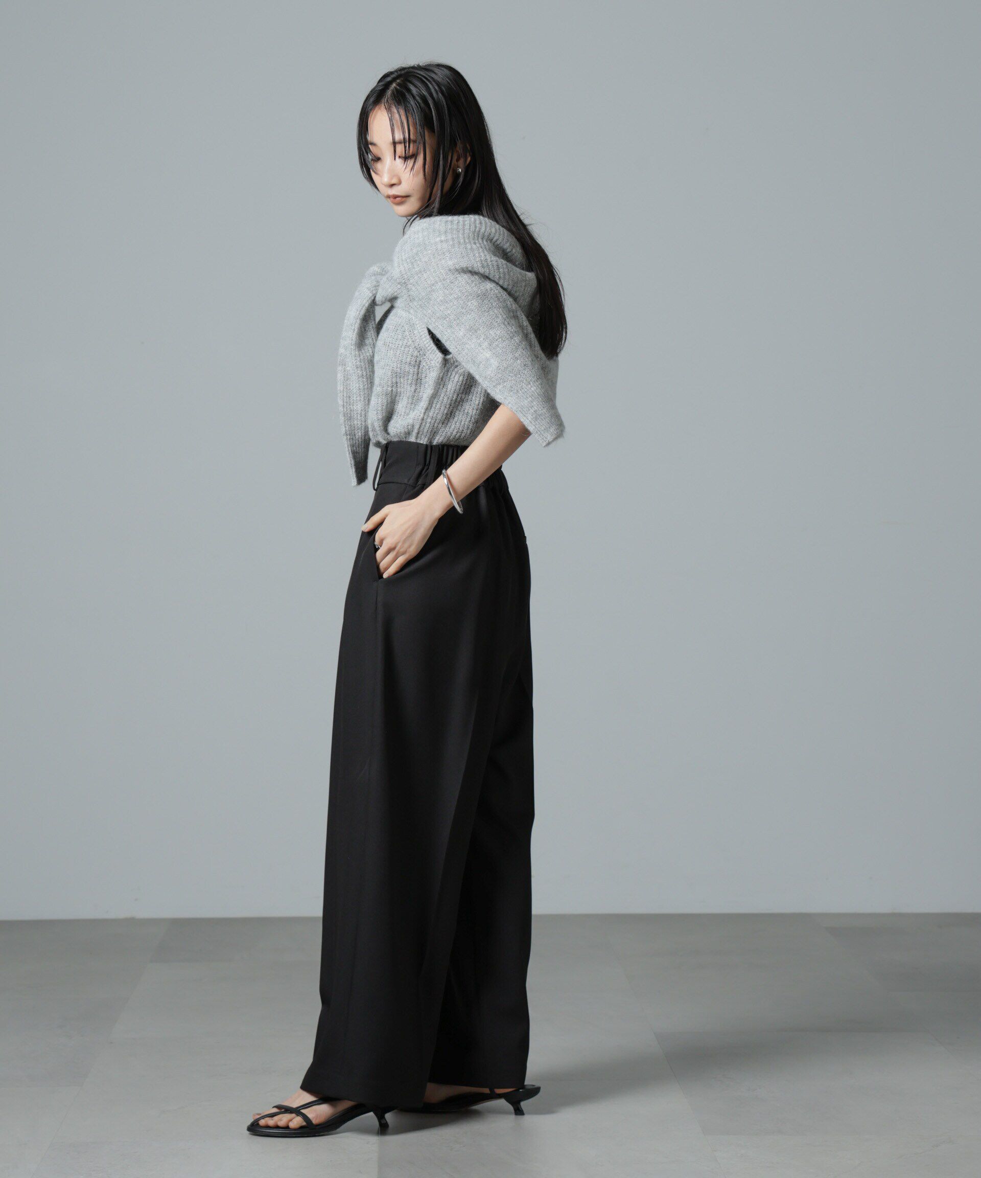 nano･universe「ハイウエスト2タックワイドパンツ」|チノ|