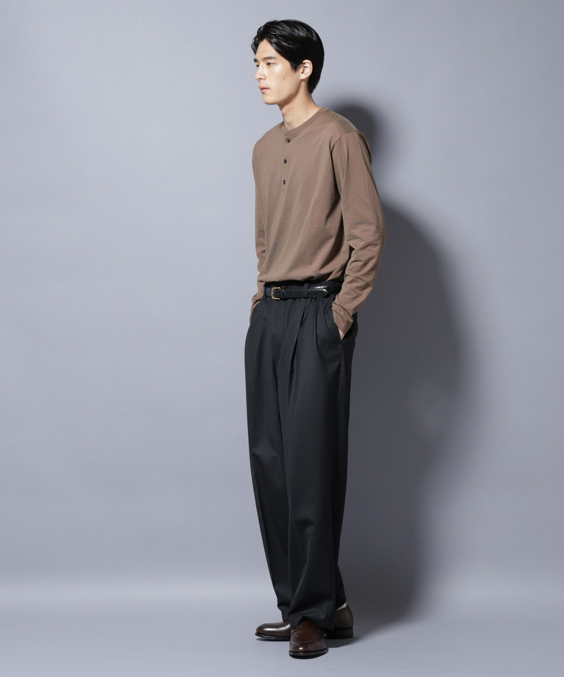 nano･universe「ソラーロライトストレッチヘンリーネックTシャツ 長袖」|Tシャツ・カットソー|