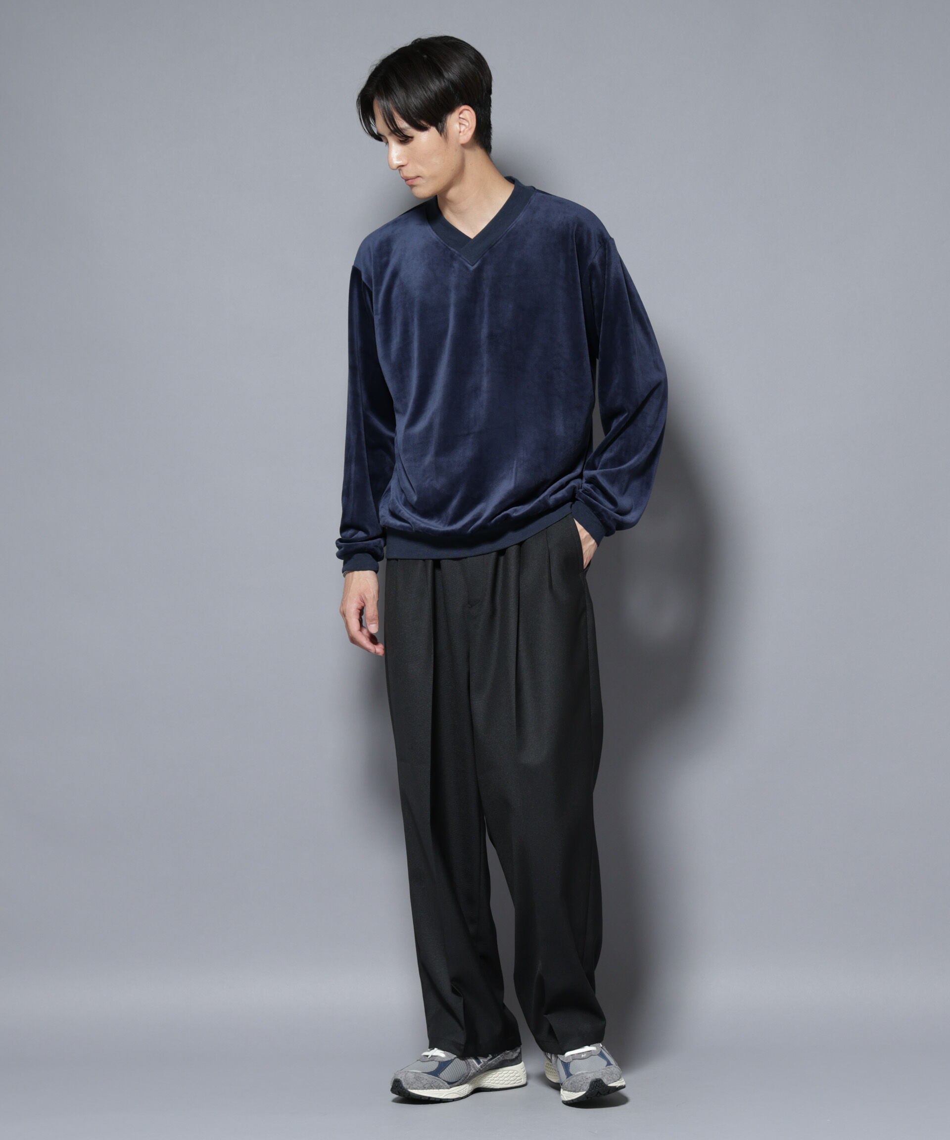 nano･universe「ベロアプルオーバー Vネックスウェット」|Tシャツ・カットソー|