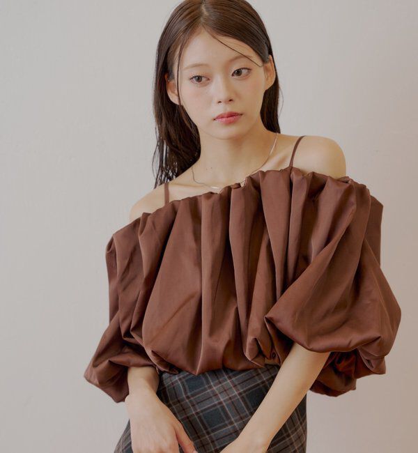  「【SALON by Chico】ギャザーバルーンオフショルブラウス」|シャツ・ブラウス|