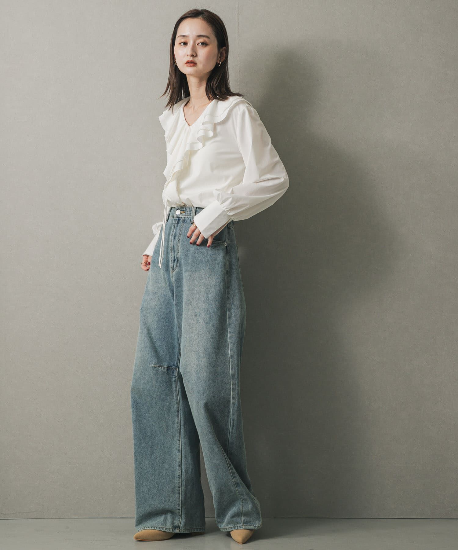 SENSE OF PLACE by URBAN RESEARCH「Vネックラッフルブラウス」|シャツ・ブラウス|