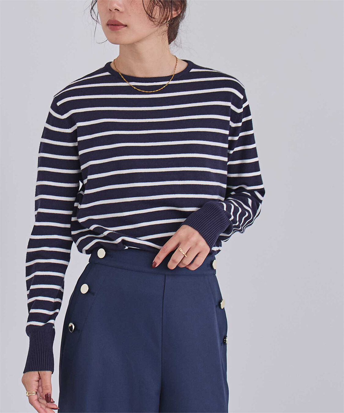 ur's「カシミヤタッチクルーネックニットトップス」|ニット・セーター|ネイビー/ホワイト