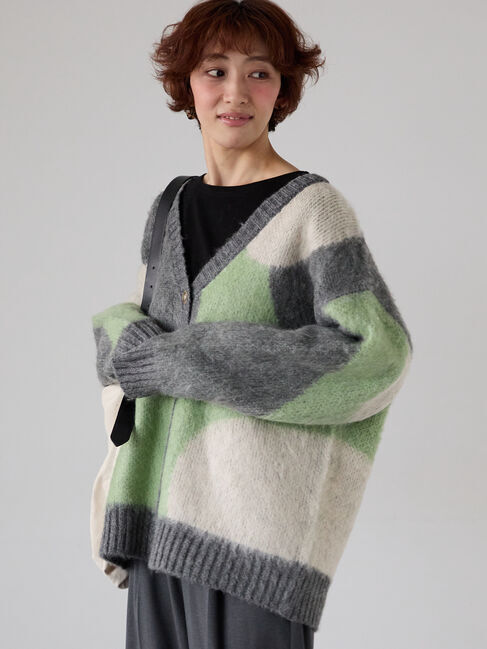 Lugnoncure「起毛ジャカードパッチワーク風Vネックカーディガン」|カーディガン|グリーン