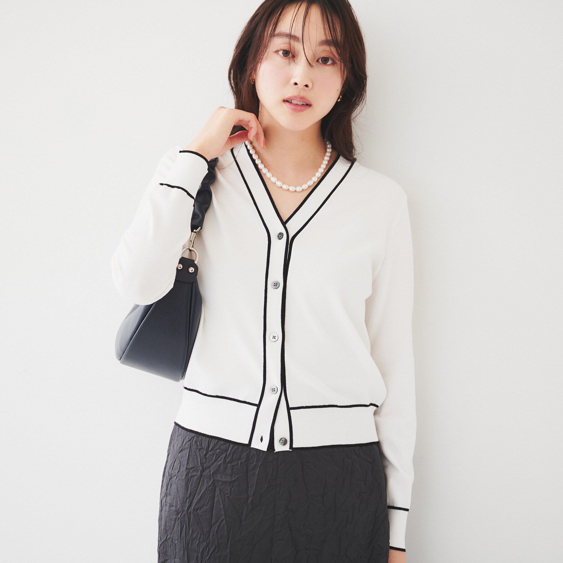 UNTITLED「【アンサンブル可能】配色Vネックカーディガン」|カーディガン|