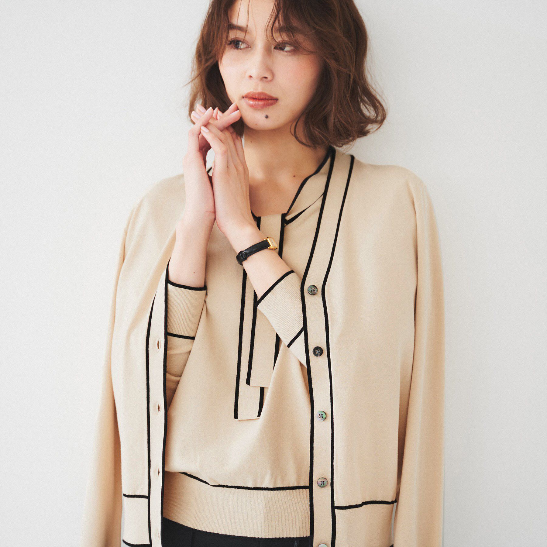 UNTITLED「【アンサンブル可能】配色Vネックカーディガン」|カーディガン|