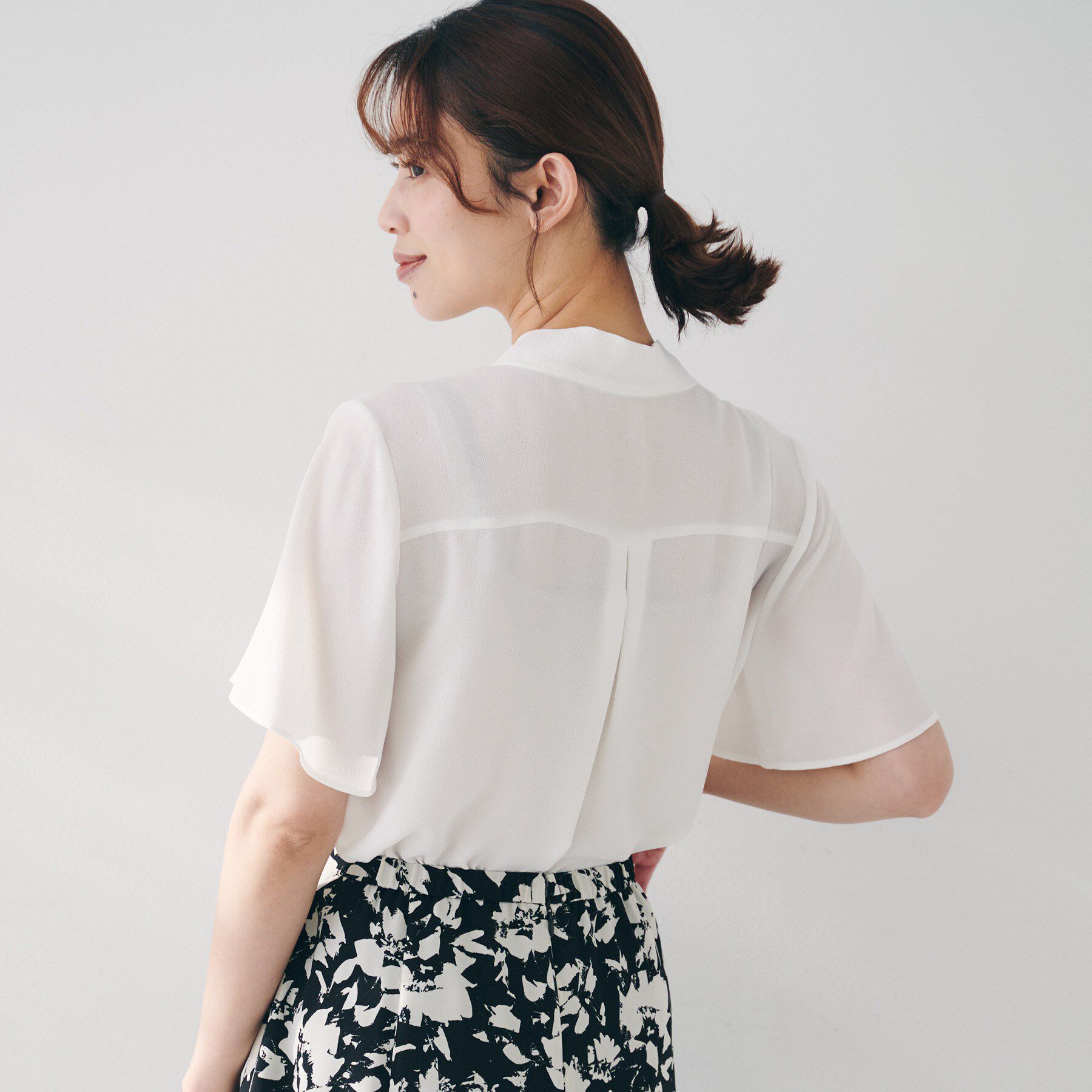 UNTITLED「【通勤/オフィス/二の腕カバー】ボウタイブラウス」|シャツ・ブラウス|