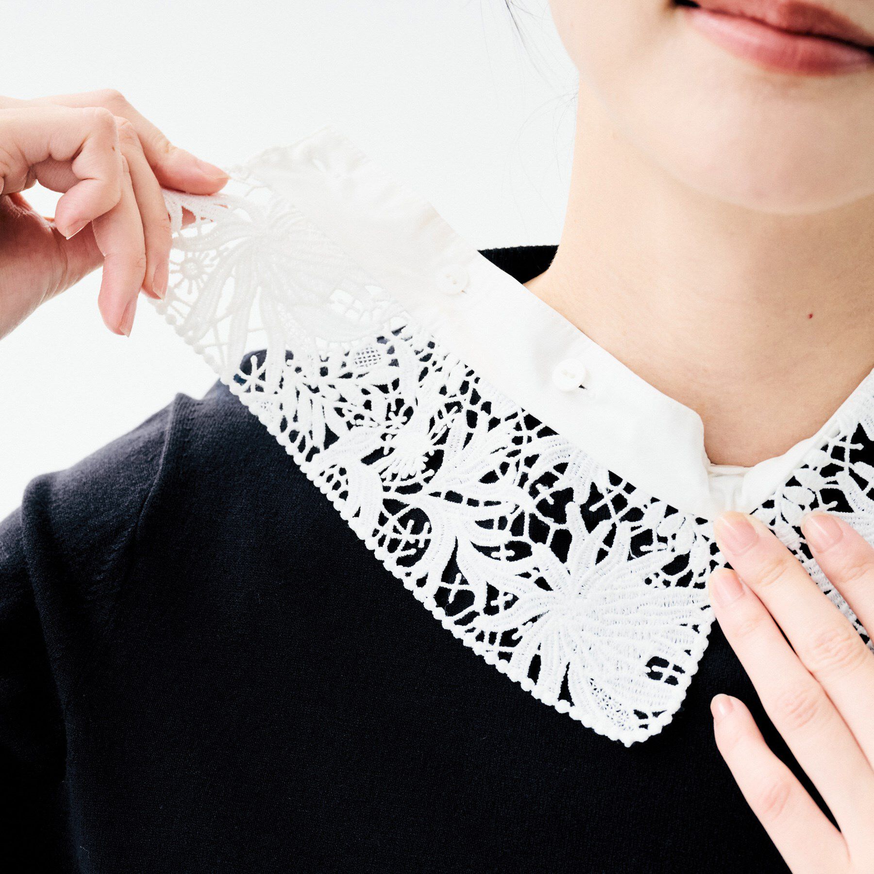 UNTITLED「【洗える/カジュアルフォーマル】2WAYレース襟ニットプルオーバー」|ニット・セーター|