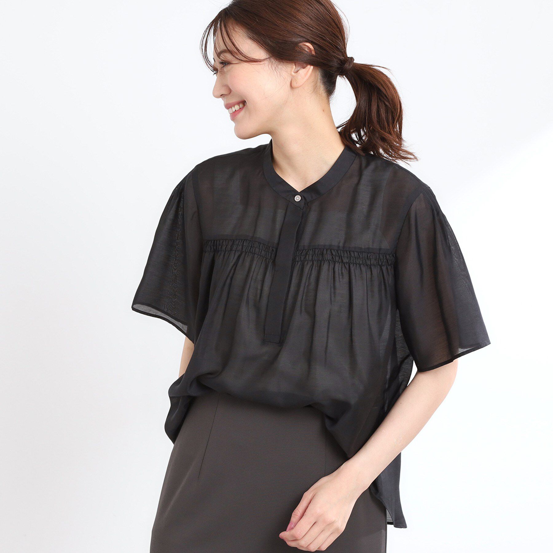 Reflect「【選べる5色◎／マシンウォッシュ可】シャーリングデザインブラウス」|シャツ・ブラウス|