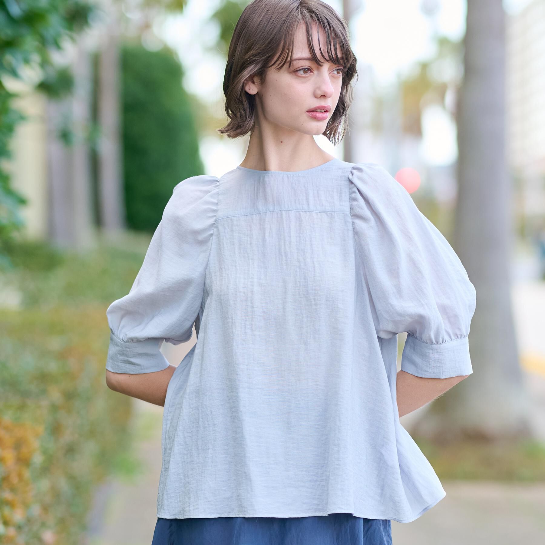 DRESSTERIOR「【洗える/清涼感】ボリュームスリーブバックジップブラウス」|シャツ・ブラウス|