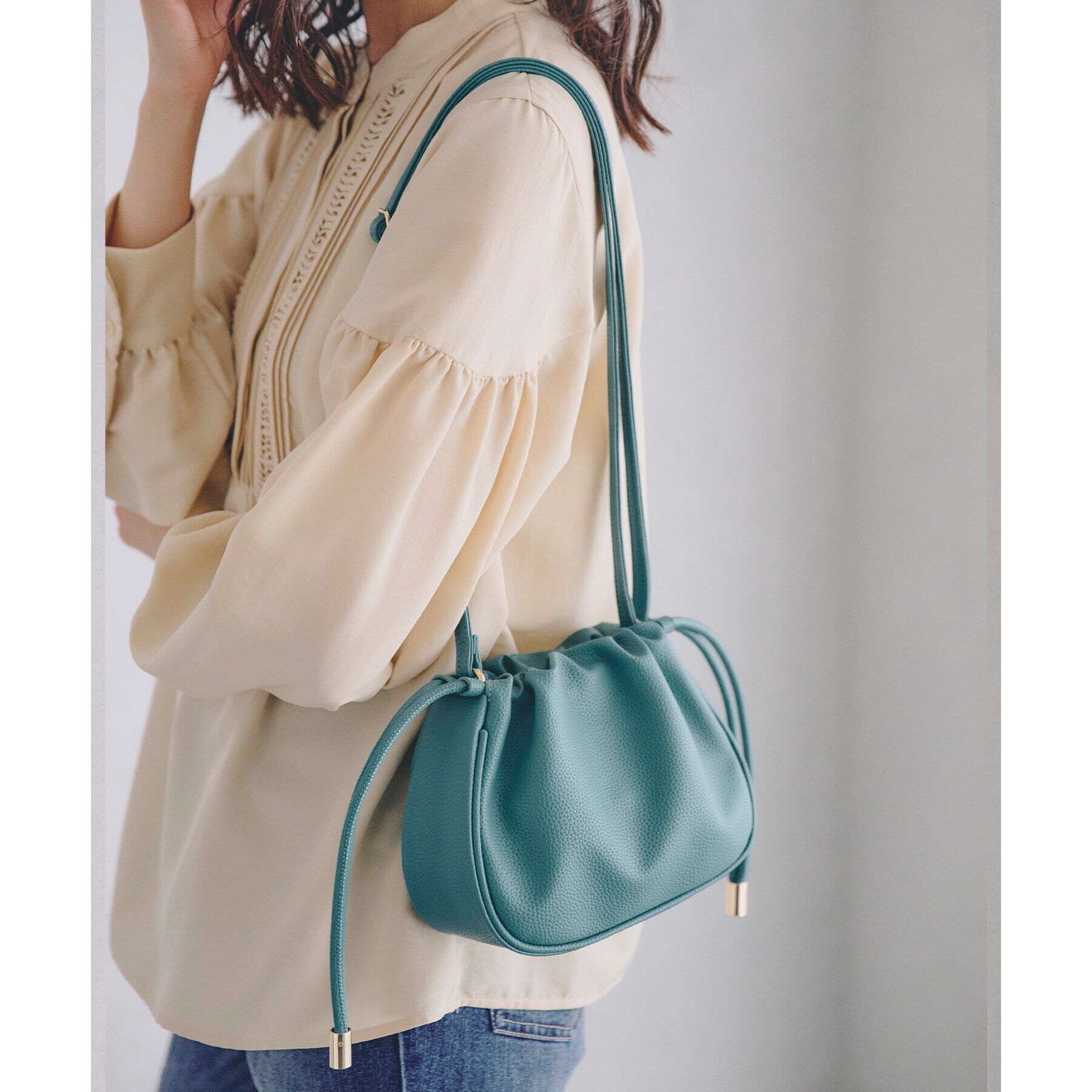 grove「【雑誌掲載】ラウンド巾着ショルダー」|ショルダー・メッセンジャー|ブルーグリーン(09