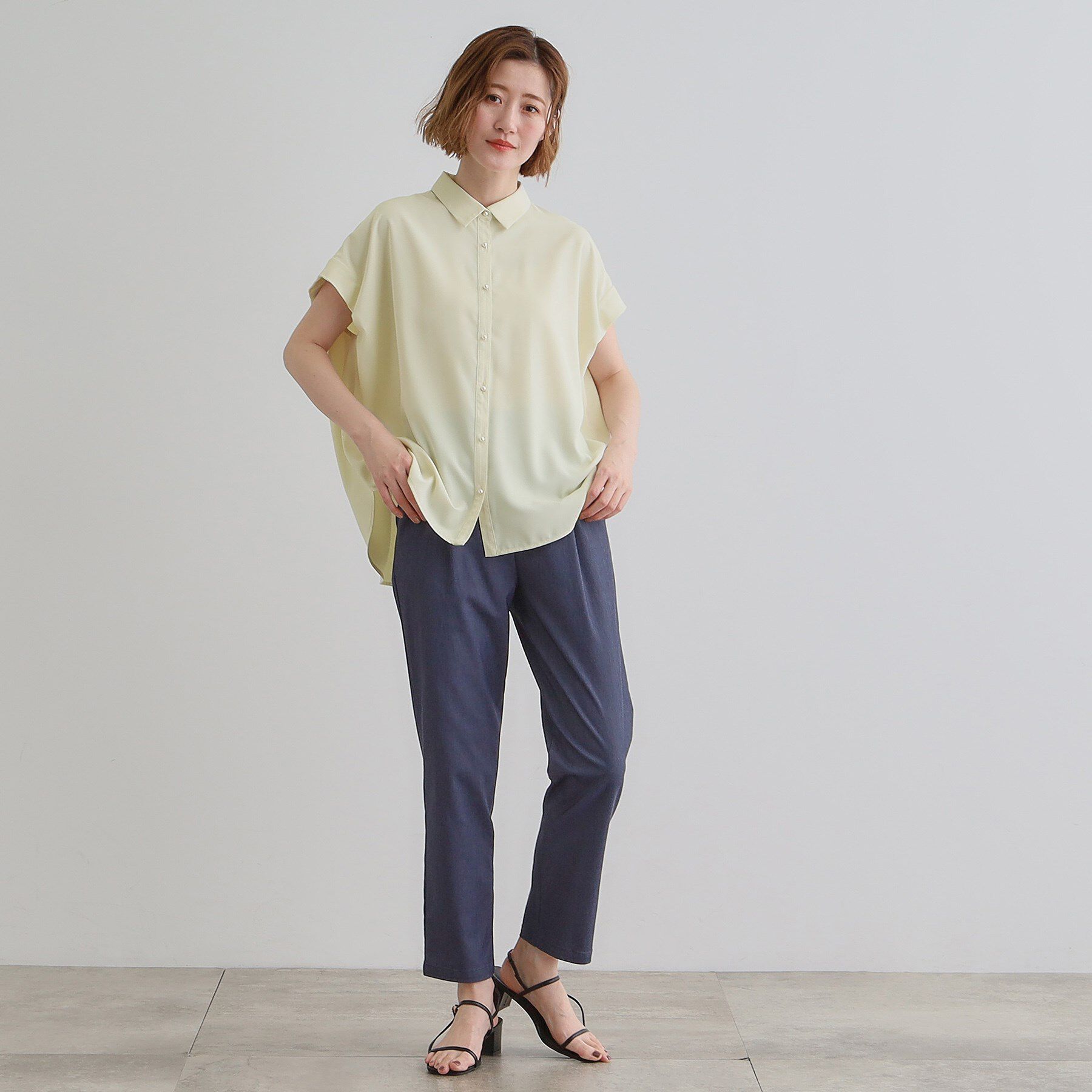 grove「【雑誌掲載】お手入れ楽ちんが嬉しい機能付き！大人のキレイとろみシャツ」|シャツ・ブラウス|