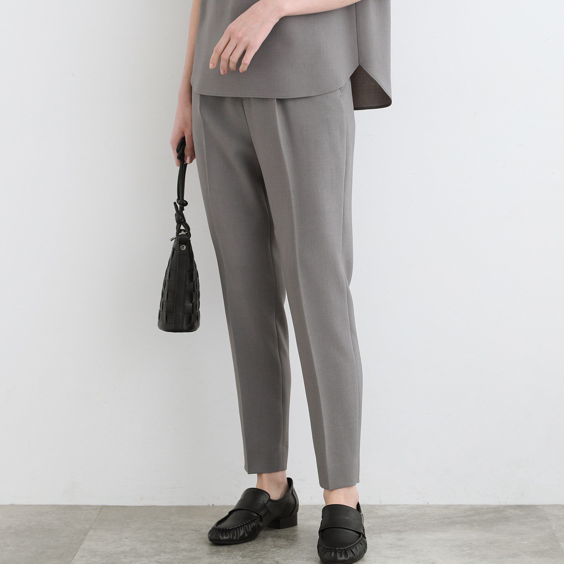 INDIVI「【定番スーツ／UVケア／洗える】ウール調タックテーパードパンツ」|スーツ|