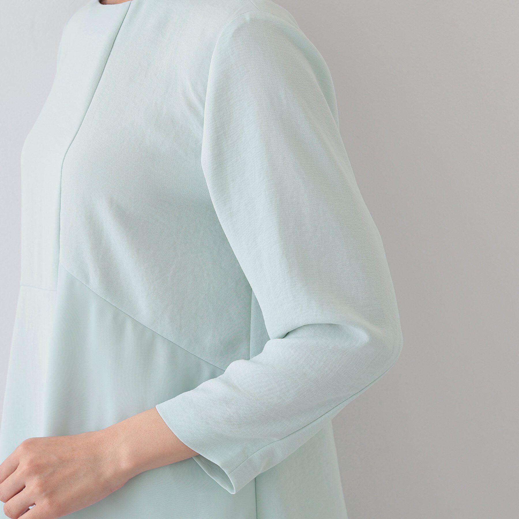 INDIVI「【着る日傘/遮熱/UVケア】ペプラムデザインブラウス」|シャツ・ブラウス|