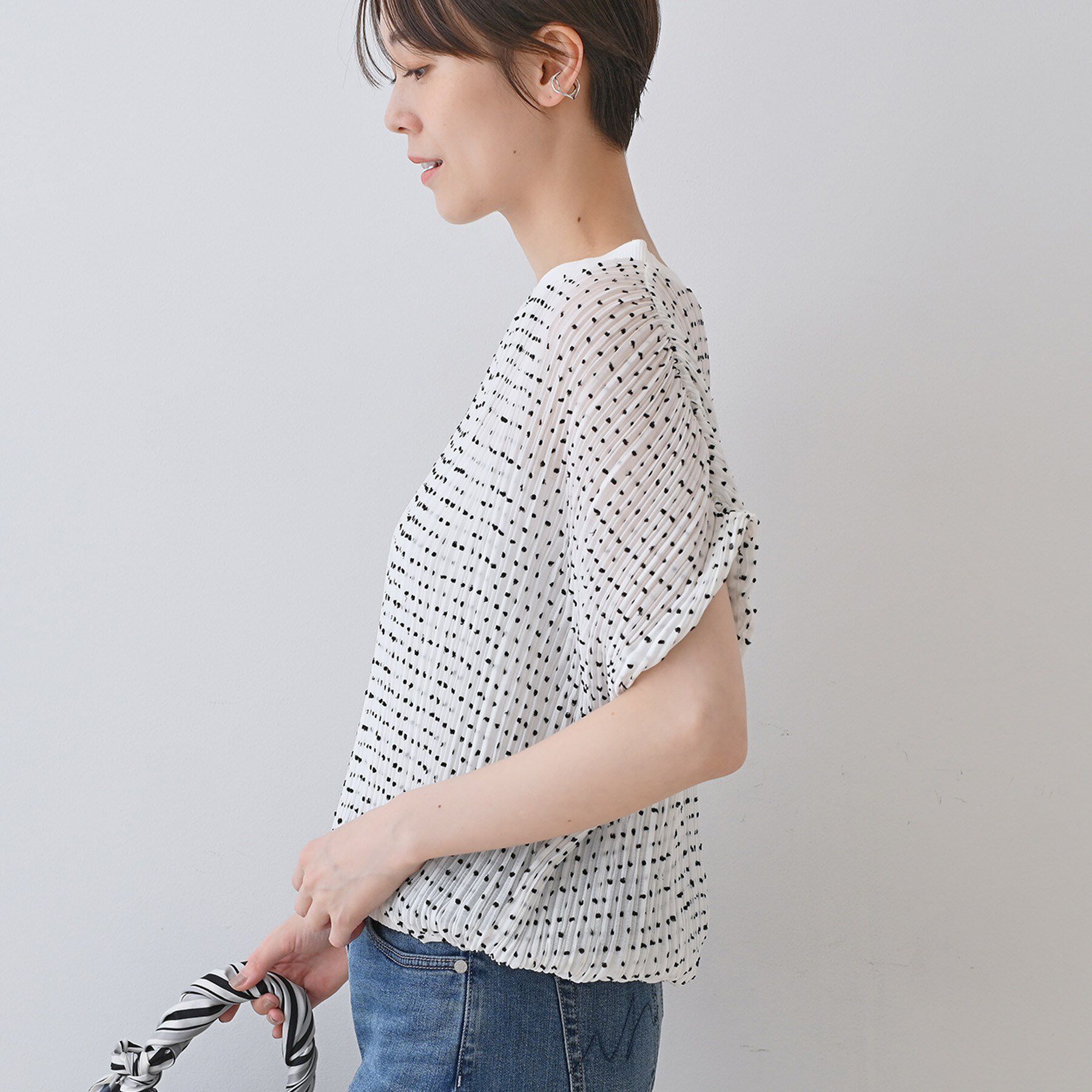 INDIVI「【洗える／ドット柄／凹凸素材】プリーツデザインブラウス」|シャツ・ブラウス|
