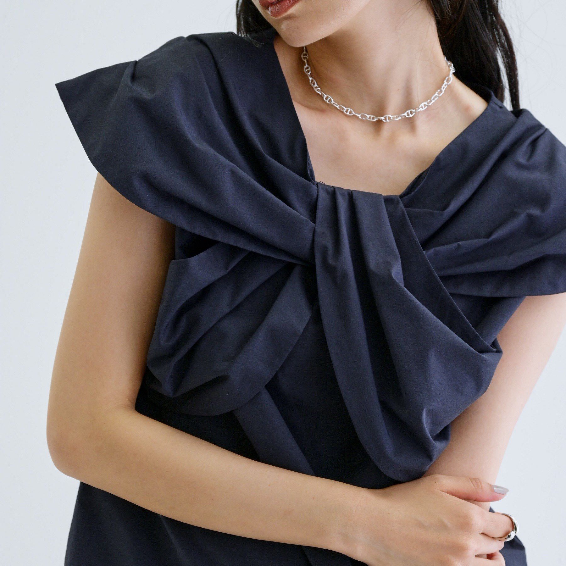GALLEST「ドレープフォルムブラウス」|シャツ・ブラウス|ネイビー(094)