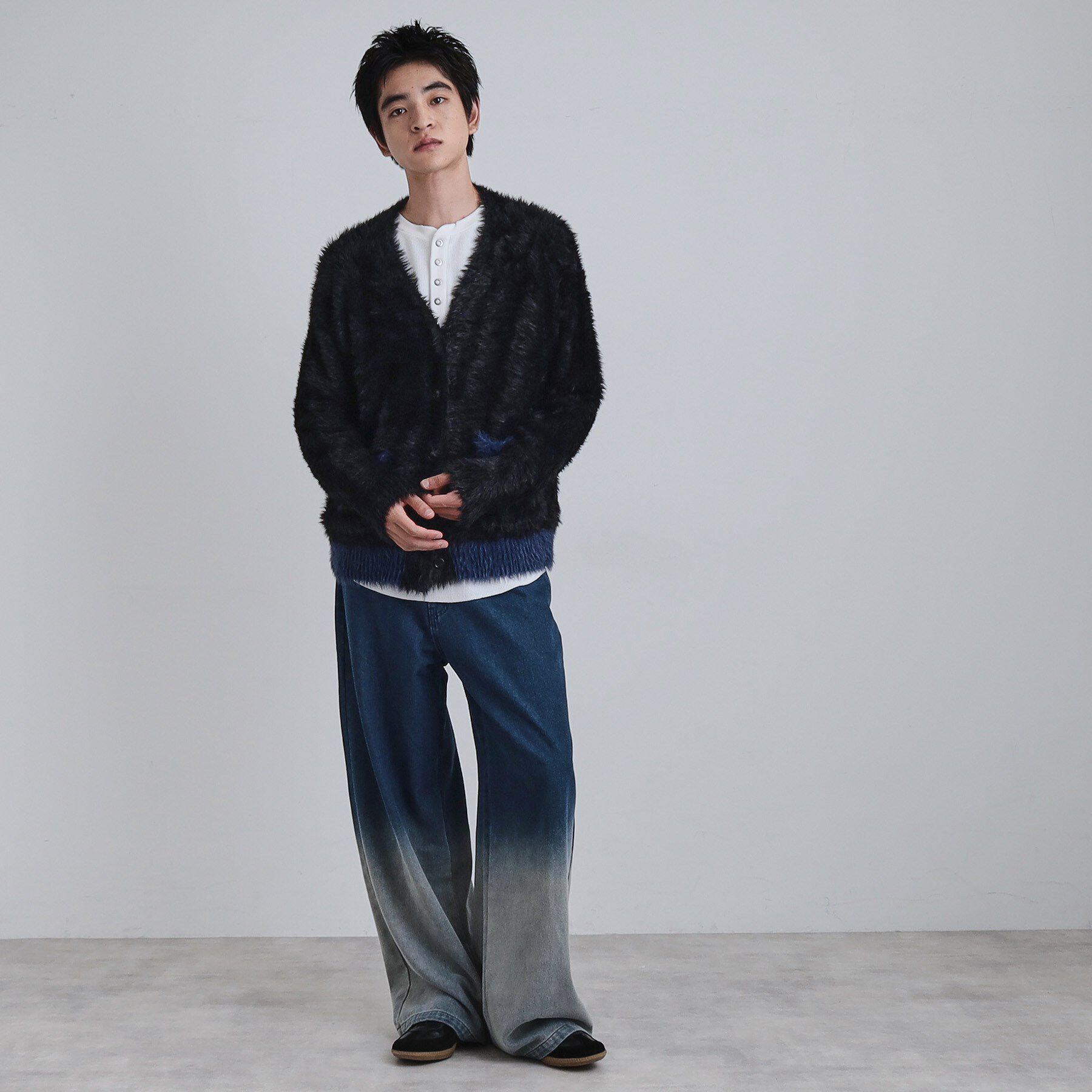 tk.TAKEO KIKUCHI「バイカラーフェザーニットカーディガン」|カーディガン|