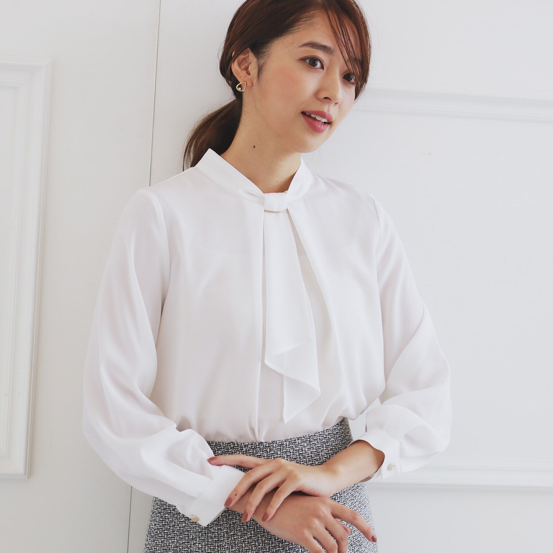 index「《XS-LLsize》通勤・セレモニー対応/ボウタイブラウス/取り外しパーツ付き 【洗濯機洗い可/防」|シャツ・ブラウス|オフホワイト(003