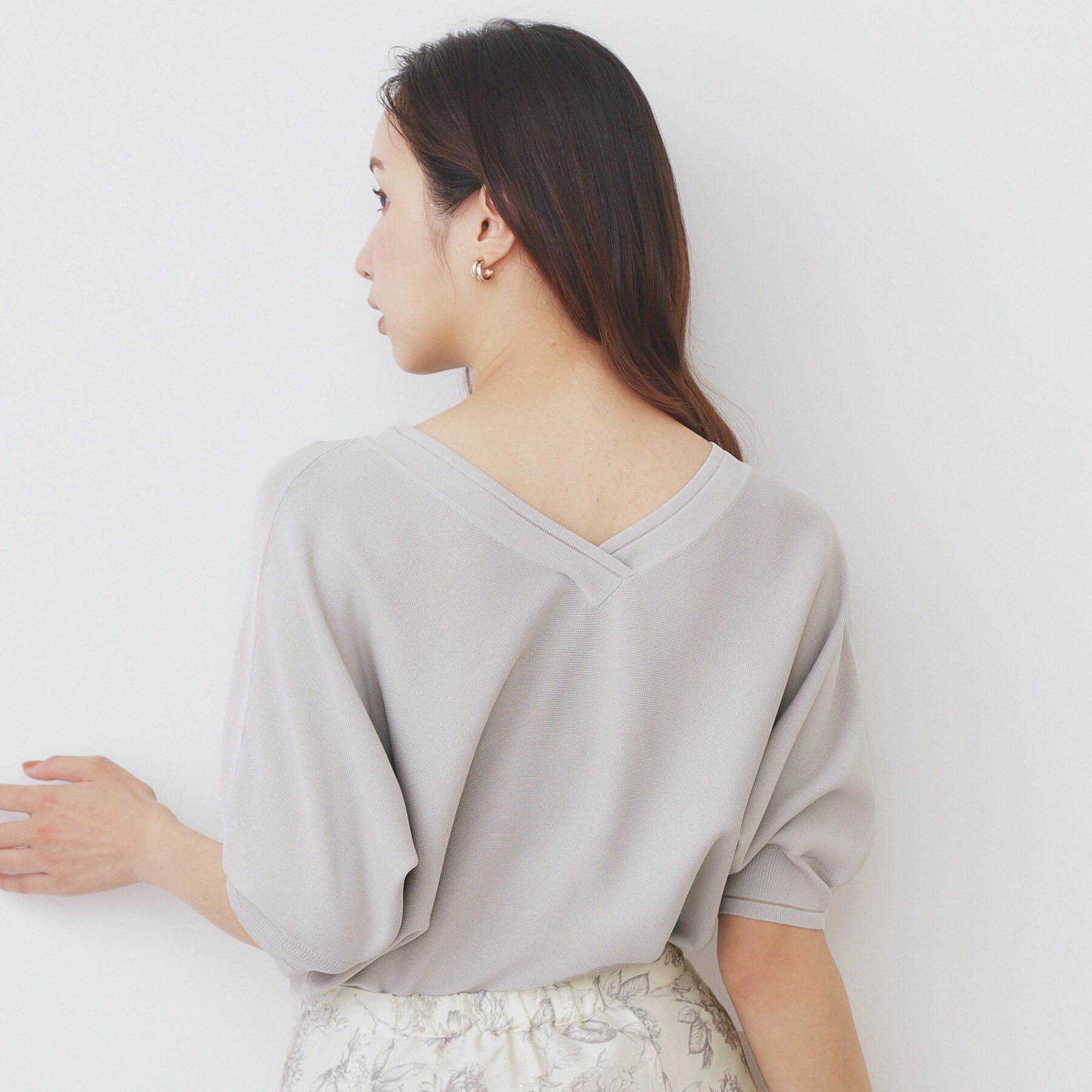 index「《5色展開》前後2WAY ドルマンスリーブニット【UVケア/抗ピル/洗濯機洗い可】」|ニット・セーター|