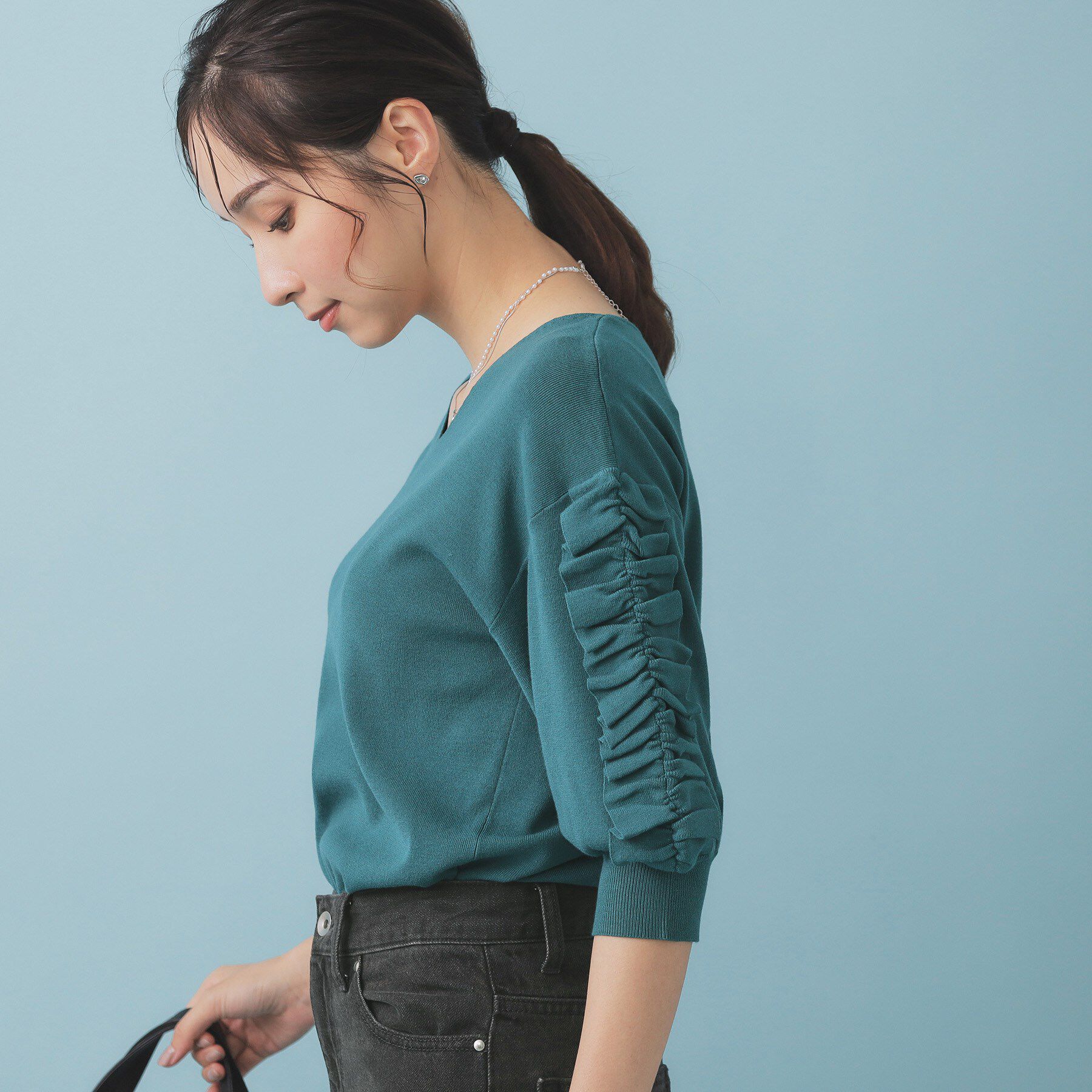 index「ラップフリルVネックニット【洗濯機洗い可/接触冷感/UVケア】」|ニット・セーター|