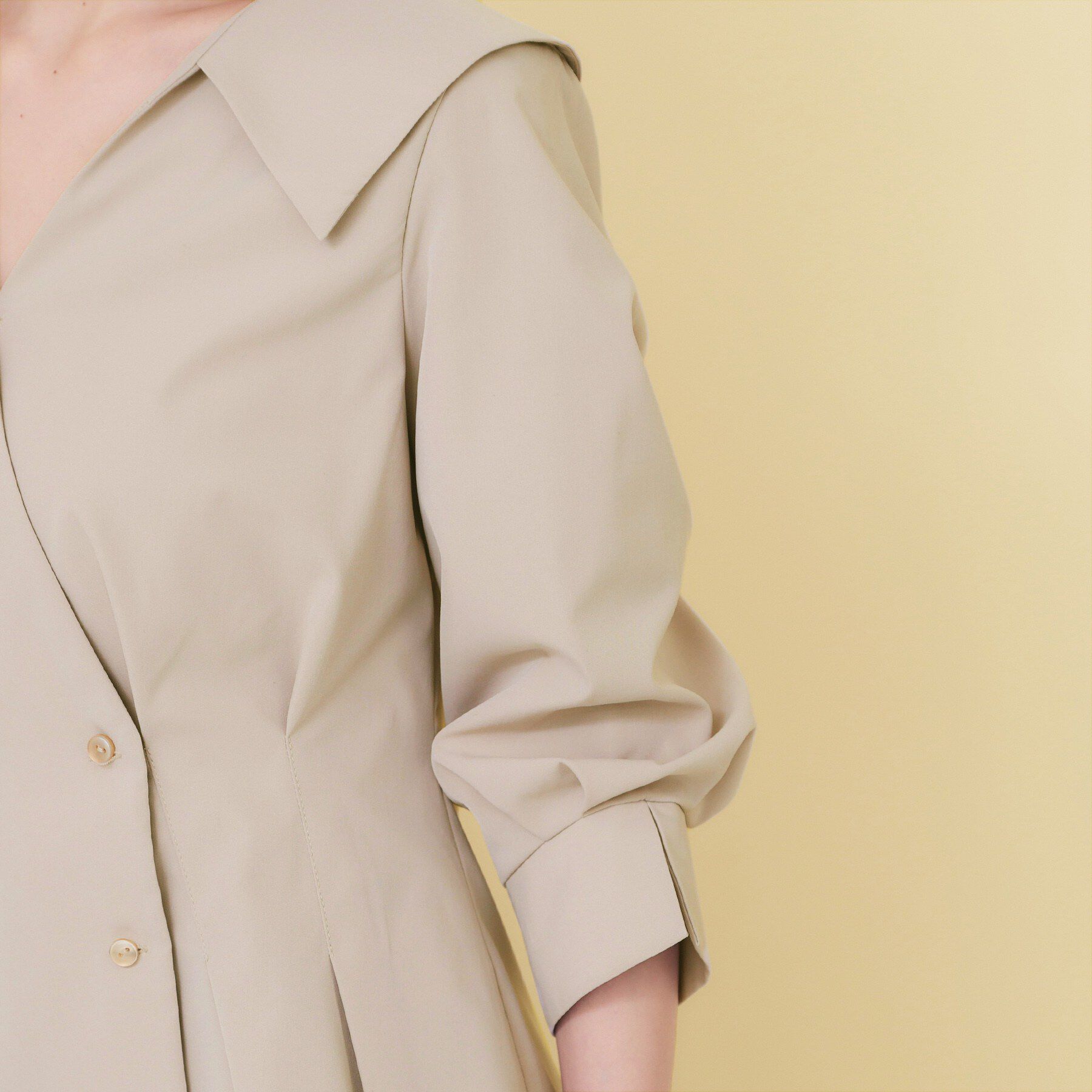 index「変形カシュクールタックシャツ【洗濯機OK／ストレッチ】」|シャツ・ブラウス|