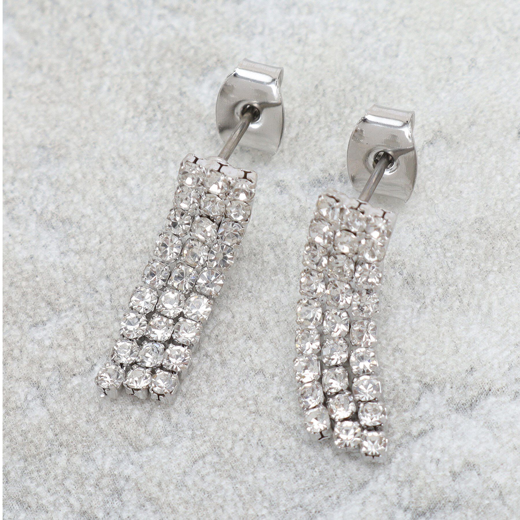 OPAQUE.CLIP「しゃらしゃらビジューピアス」|ピアス|シルバー(006)