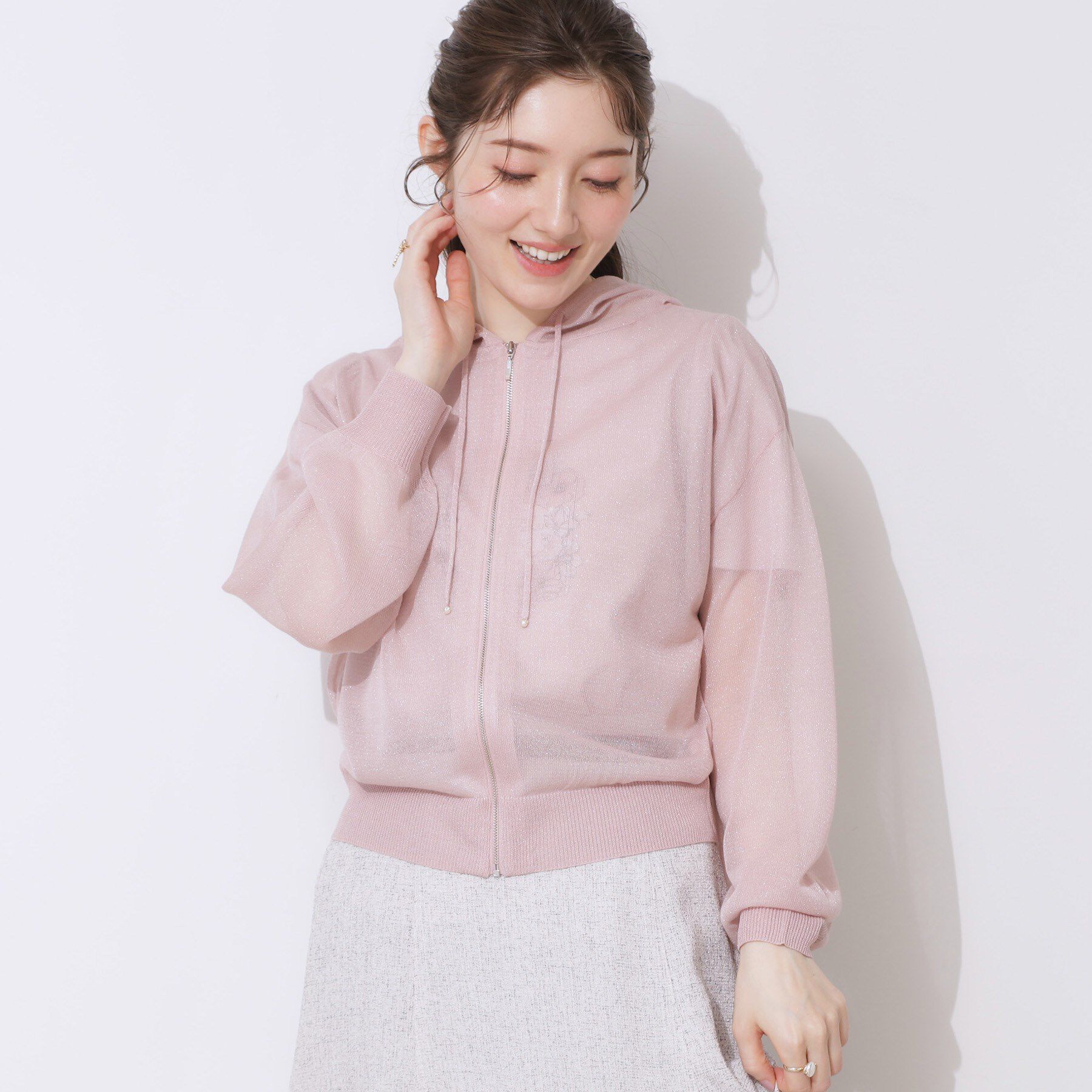Couture broach「【上品な透け感・大人カジュアル】シアージップアップフーディー」|パーカー|