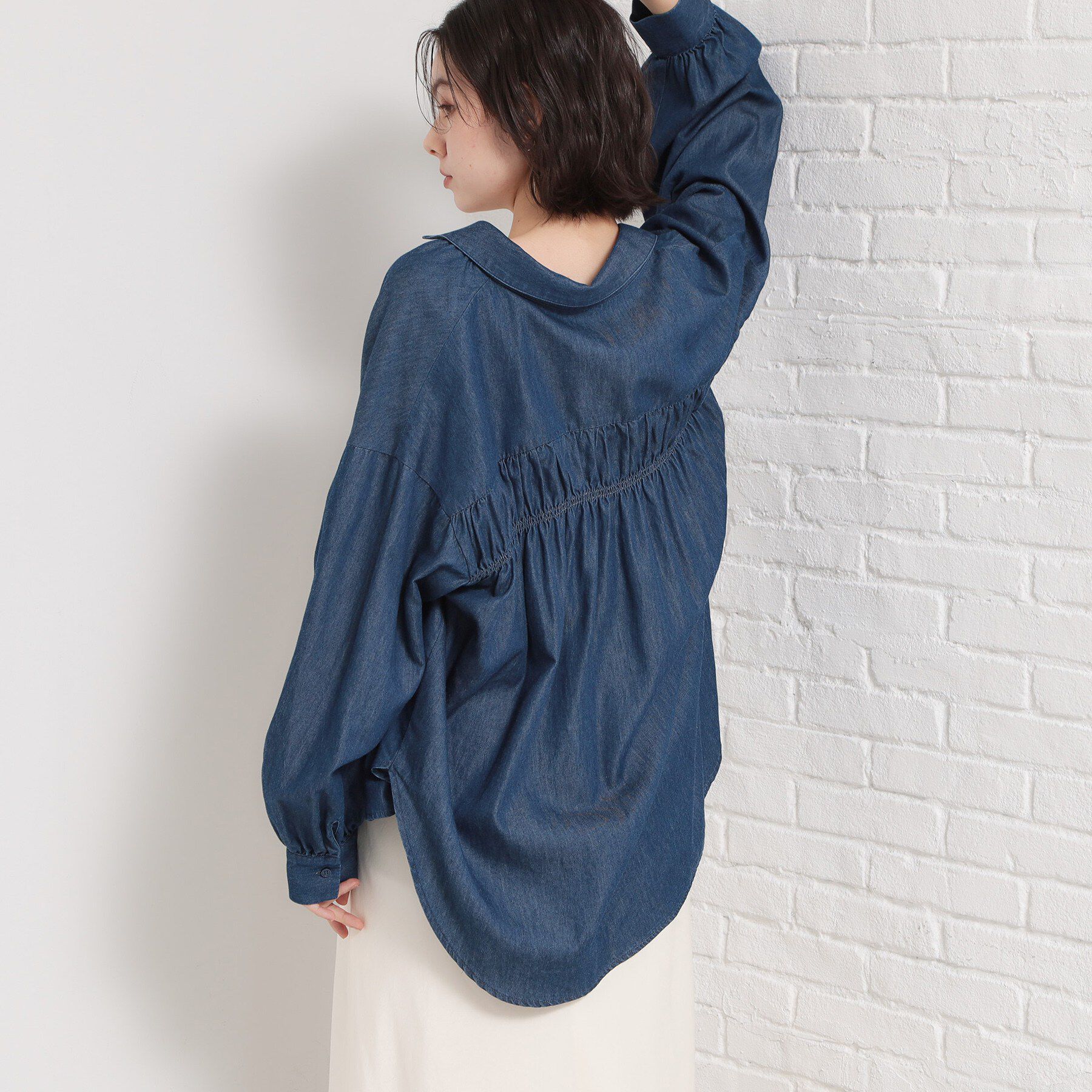 THE SHOP TK「【後ろ姿もサマになる】バックシャーリングシャツ」|シャツ・ブラウス|