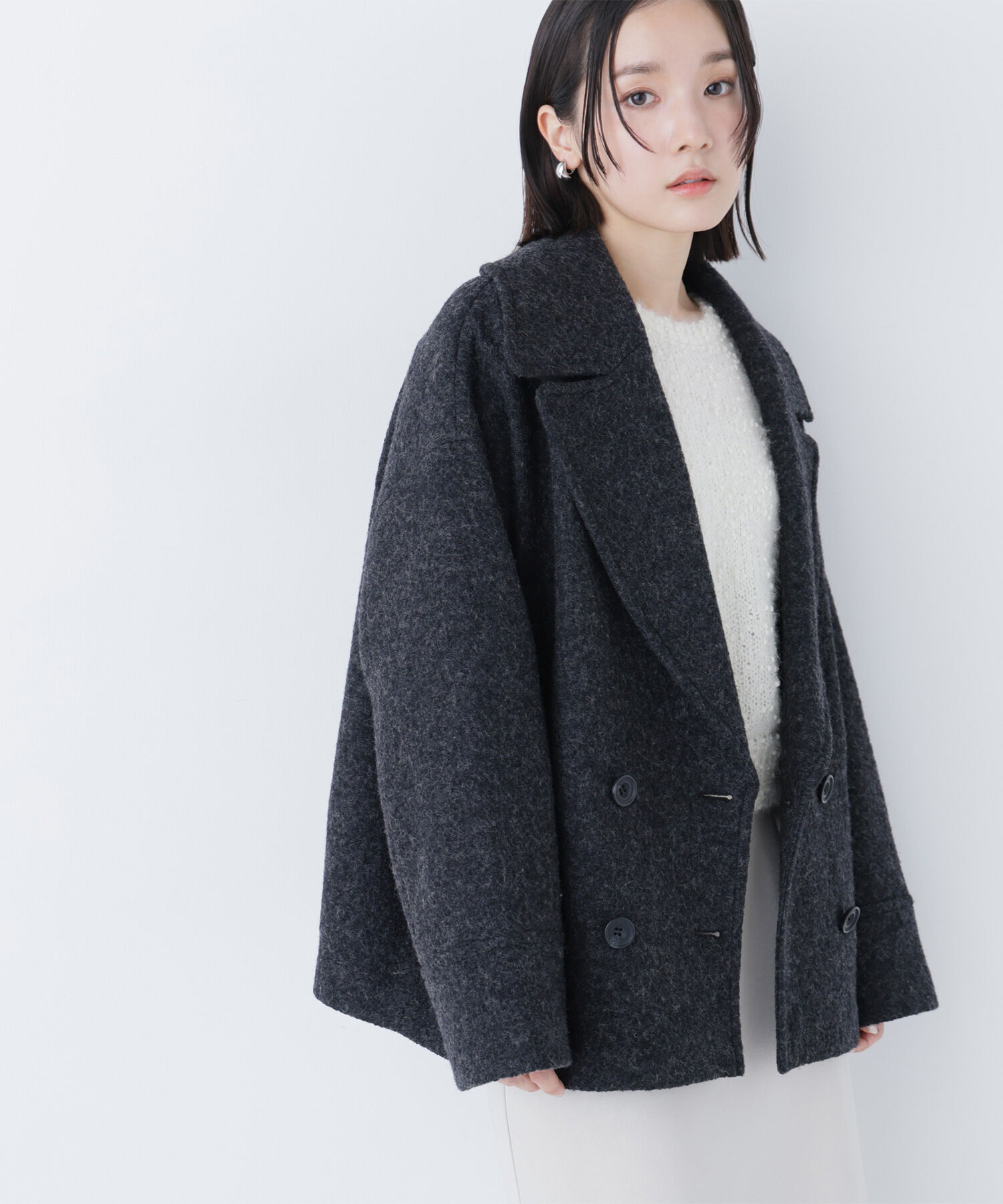  「ウーリーフォルムハーフコート」|ブルゾン・スタジャン|チャコール1