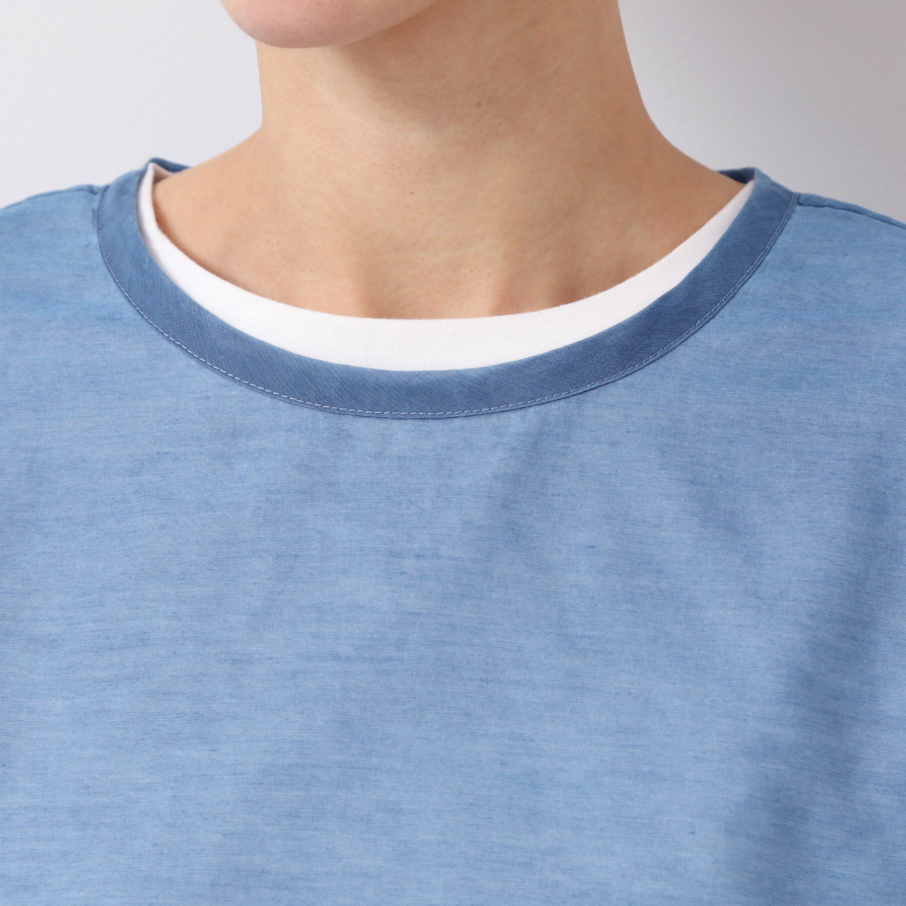 Dessin「【洗える】シアーデニムショート丈ブラウス」|シャツ・ブラウス|