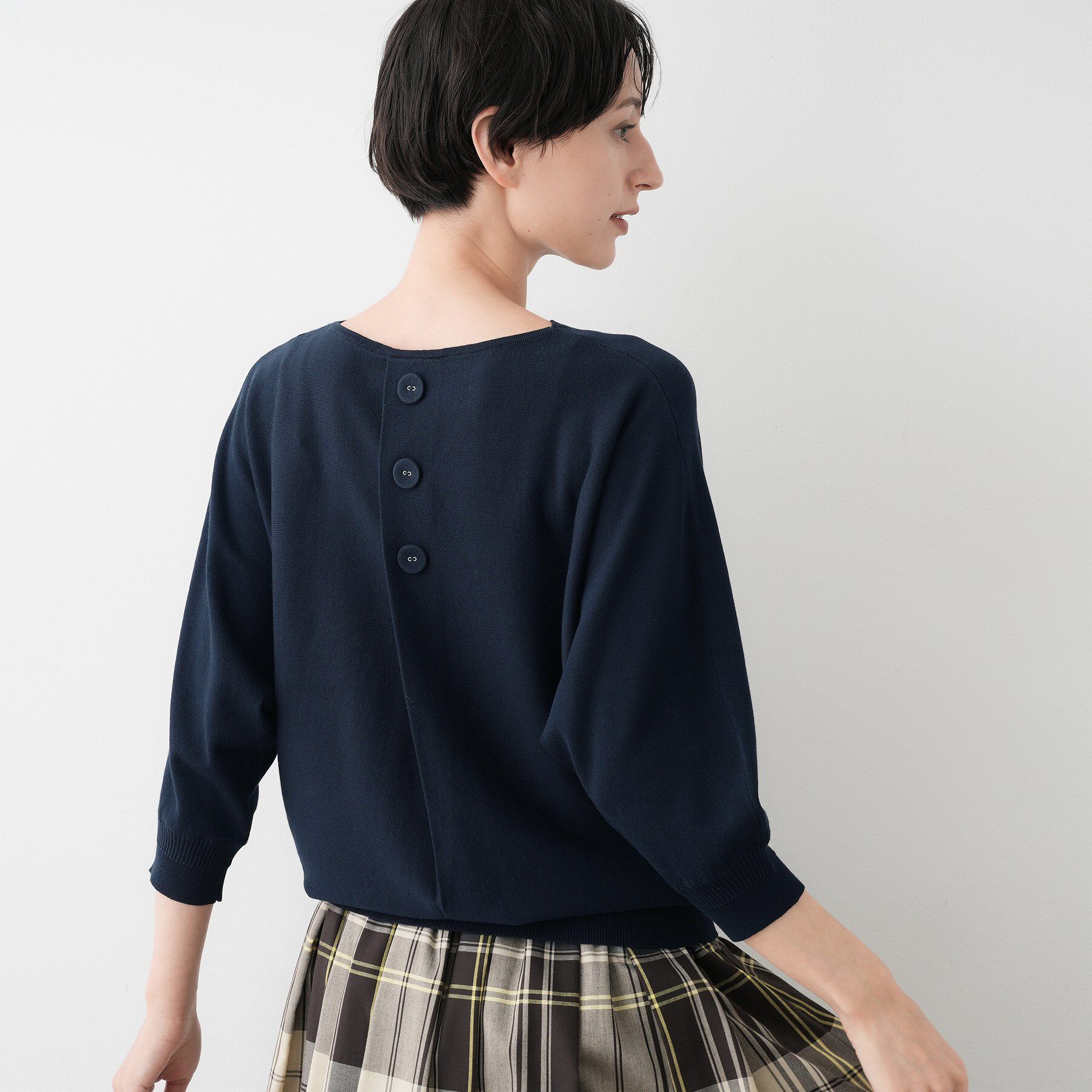 Dessin「【洗える】後ろボタンニットプルオーバー七分袖」|ニット・セーター|