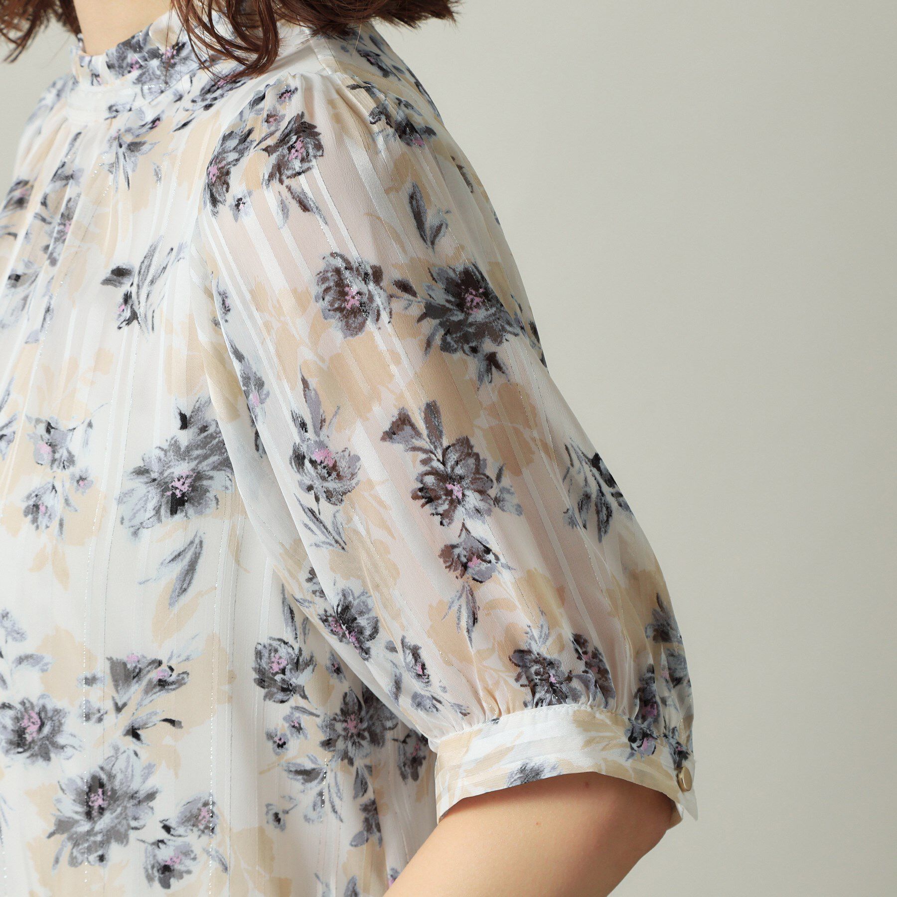 ITS&rsquo;DEMO「【手洗い可／M・Lサイズ展開】ラメストライプ花柄5分袖ブラウス」|シャツ・ブラウス|