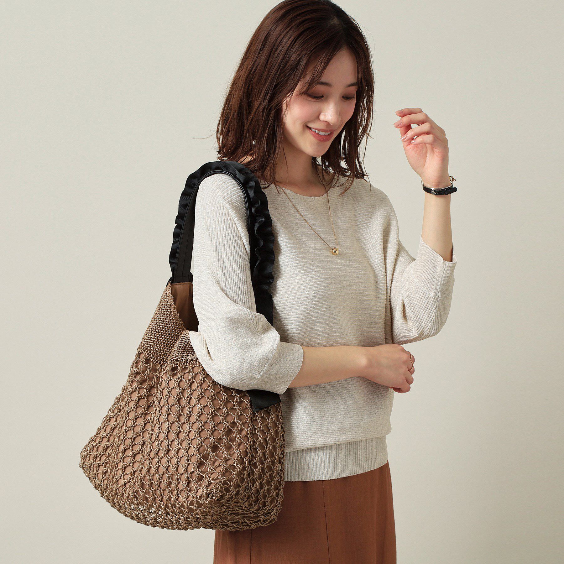 ITS&rsquo;DEMO「コード編みフリルワンハンドルトート」|トートバッグ|