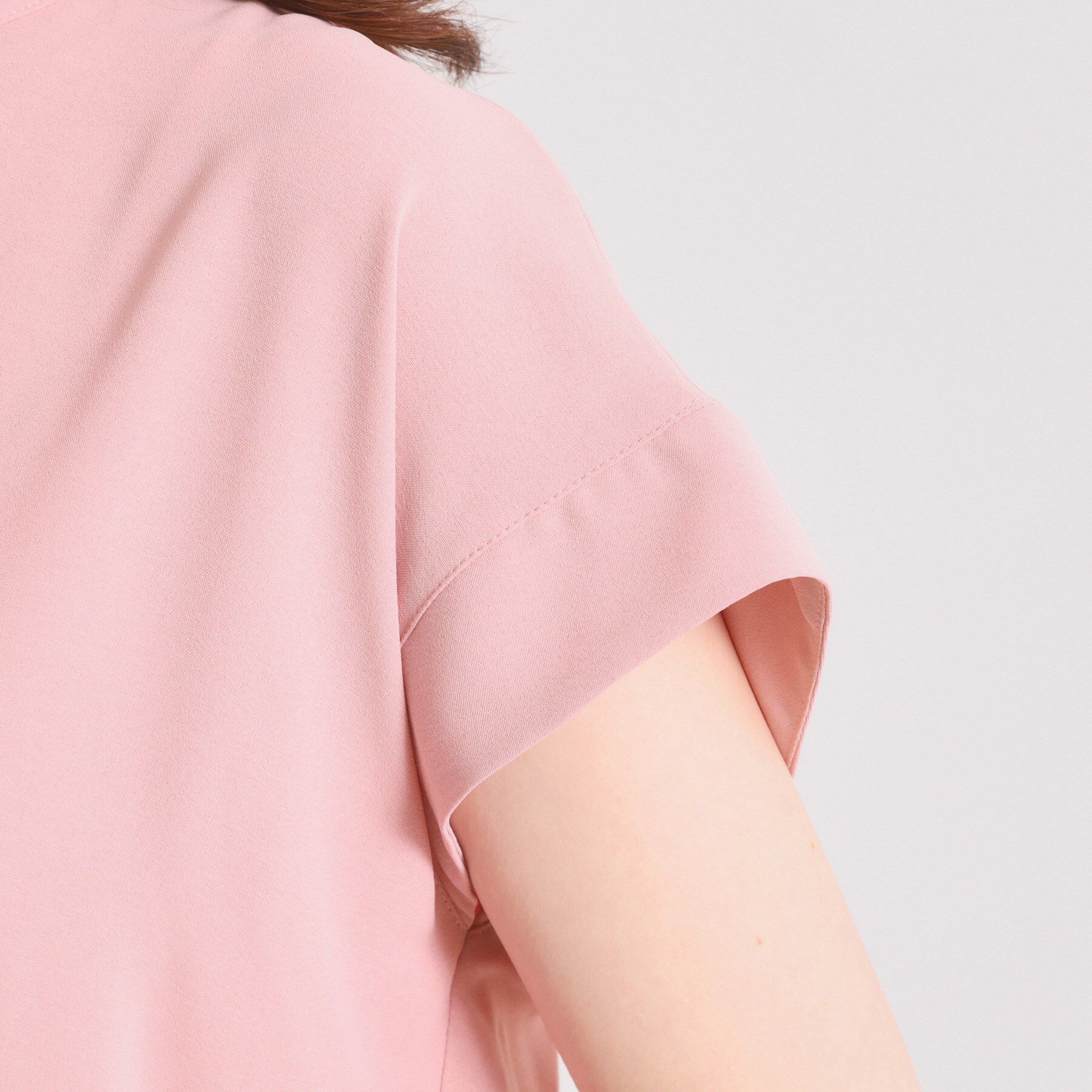 ITS&rsquo;DEMO「【接触冷感／手洗い可】バックギャザーブラウス」|シャツ・ブラウス|