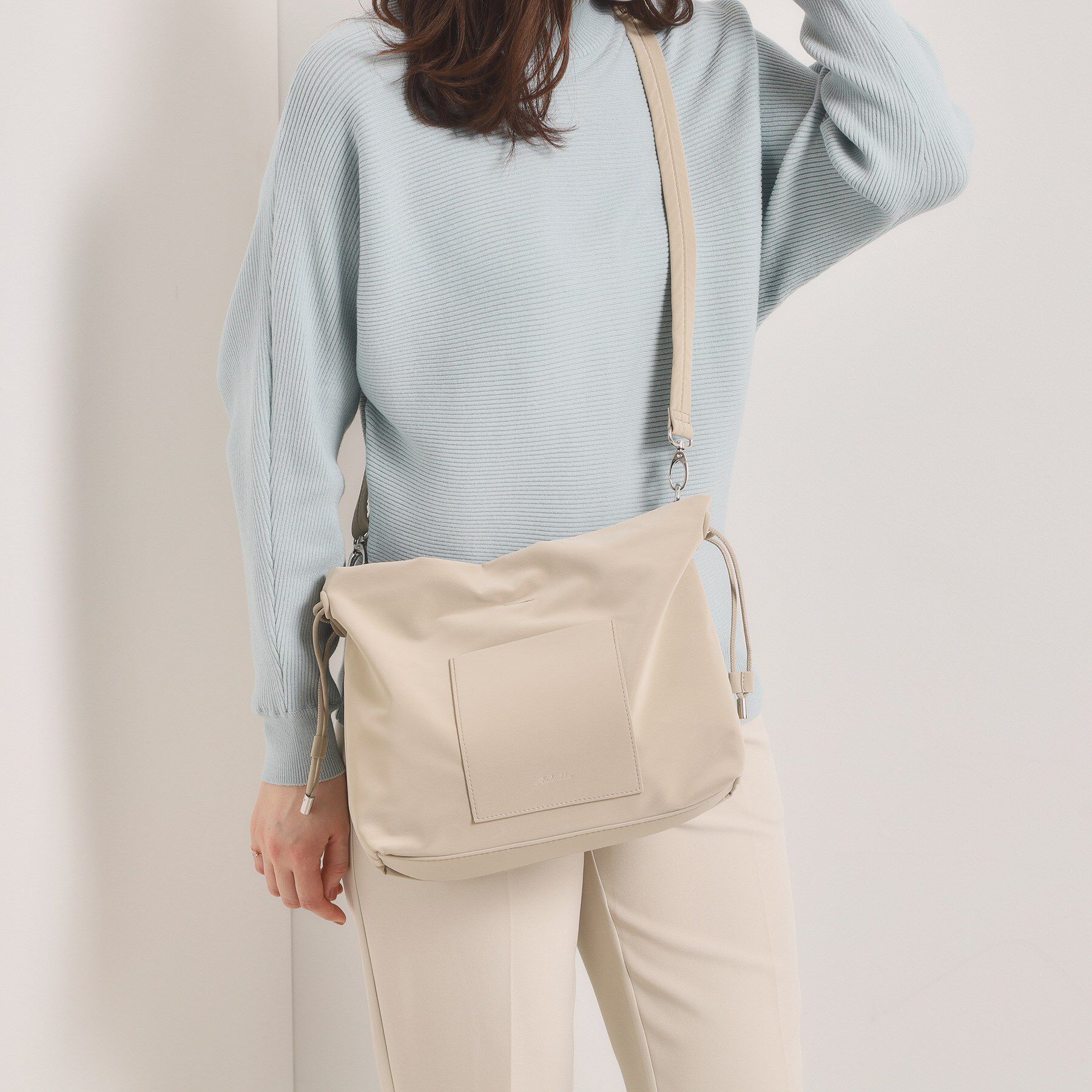 ITS&rsquo;DEMO「ヌバック調ドロストショルダー」|ショルダー・メッセンジャー|グレージュ(050)